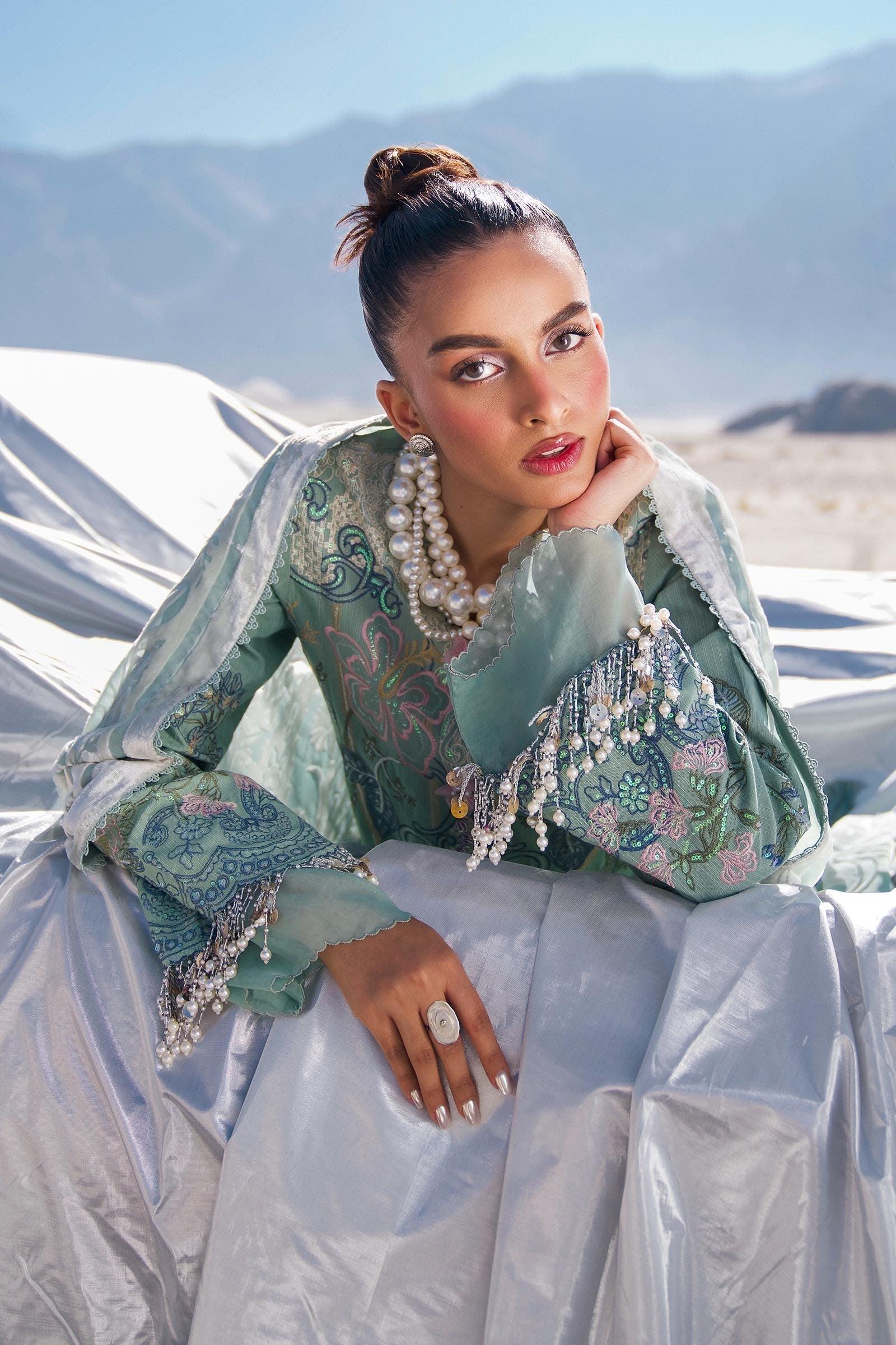 Sana Safinaz | Winter Shawl 24 | S241-005A-3CP - Aqsa Fabrics