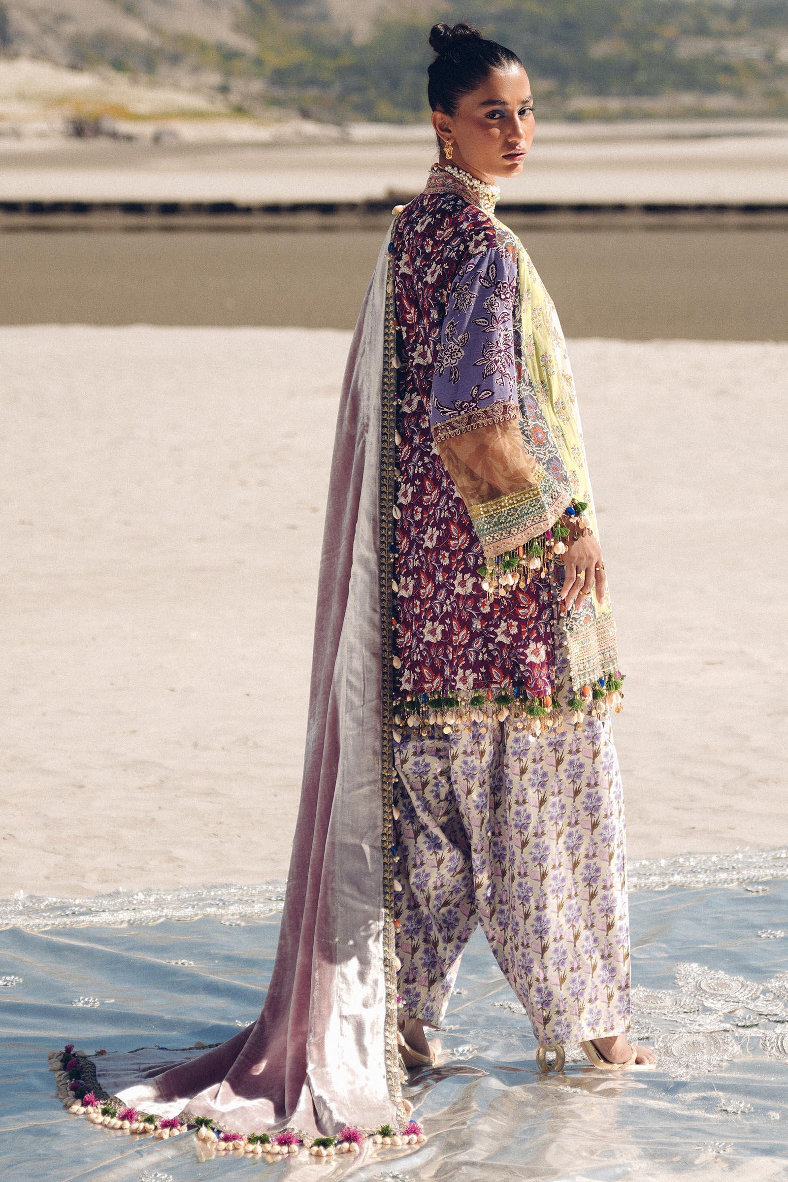 Sana Safinaz | Winter Shawl 24 | Velvet S241-006B-3CP - Aqsa Fabrics