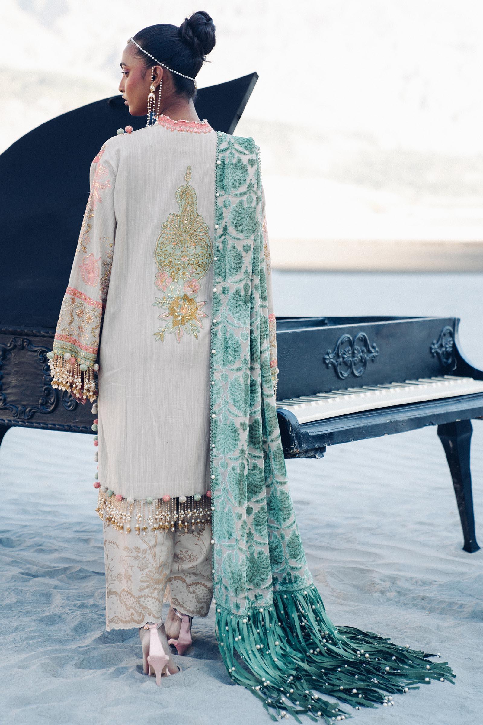 Sana Safinaz | Winter Shawl 24 | S241-001B-3CP - Aqsa Fabrics