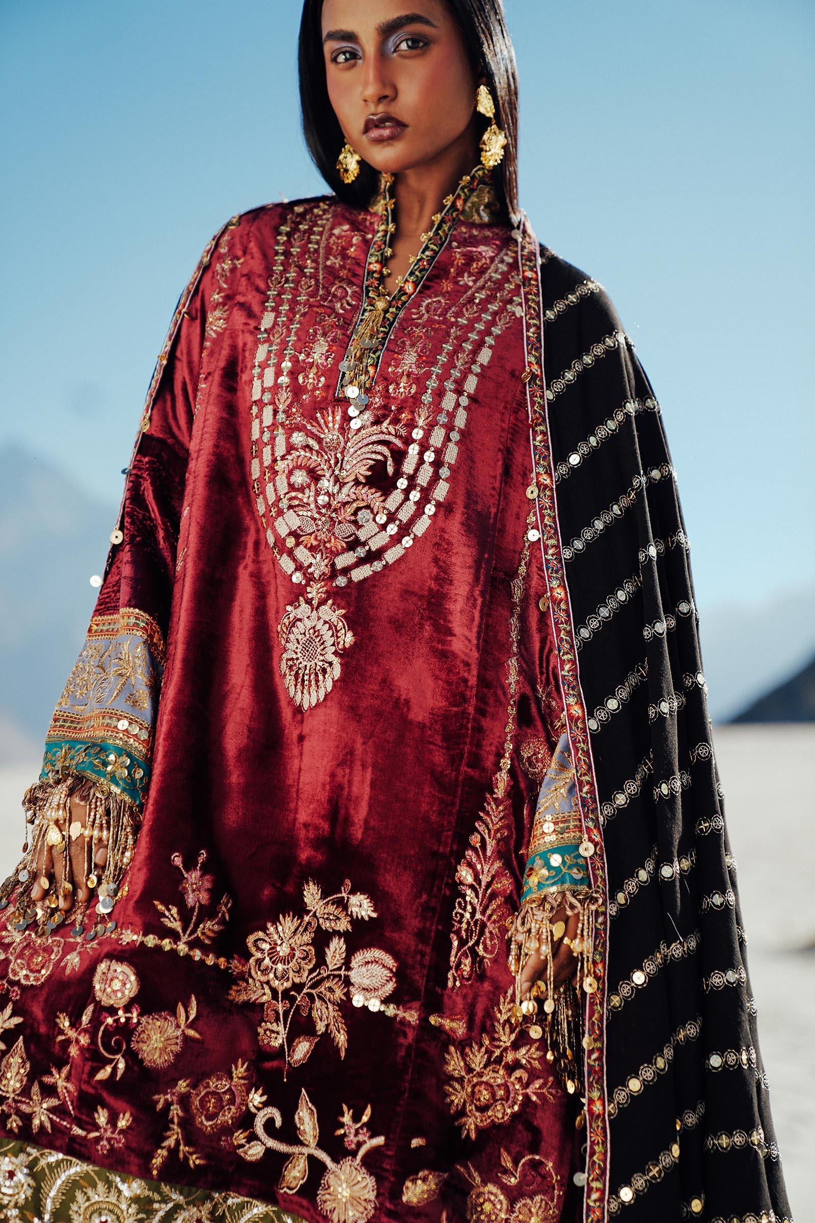 Sana Safinaz | Winter Shawl 24 | Velvet V241-002-3CP - Aqsa Fabrics