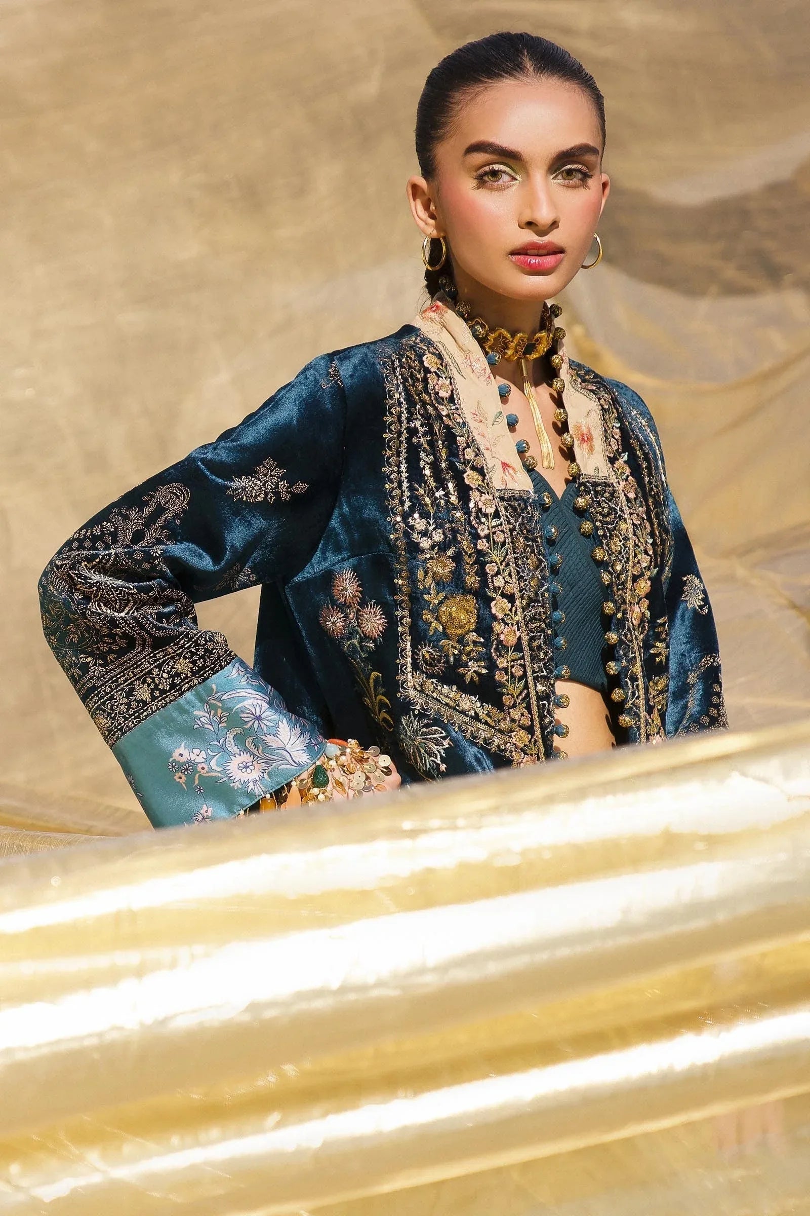 Sana Safinaz | Winter Shawl 24 | Velvet V241-003-3CP - Aqsa Fabrics