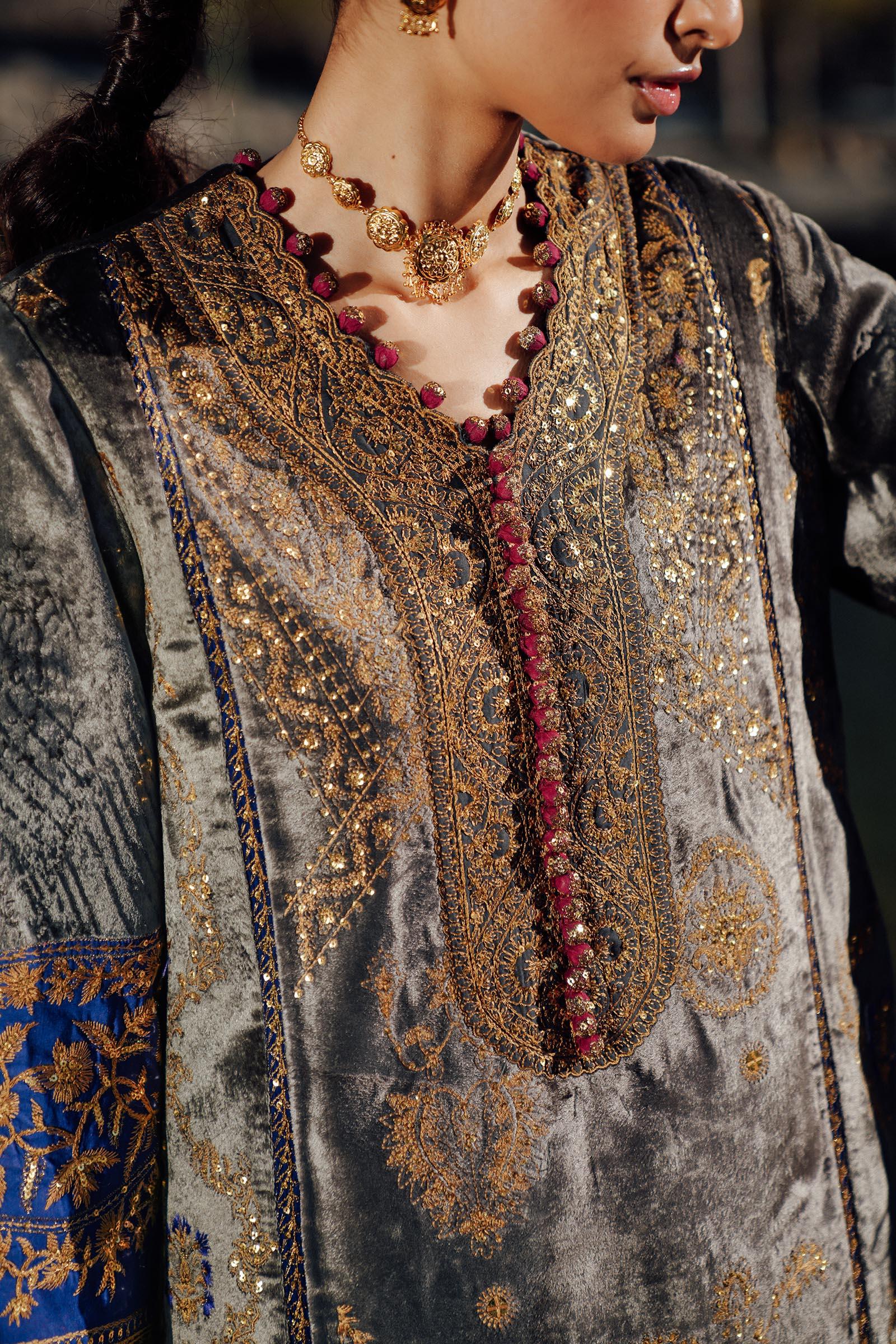 Sana Safinaz | Winter Shawl 24 | Velvet V241-004-3CP - Aqsa Fabrics