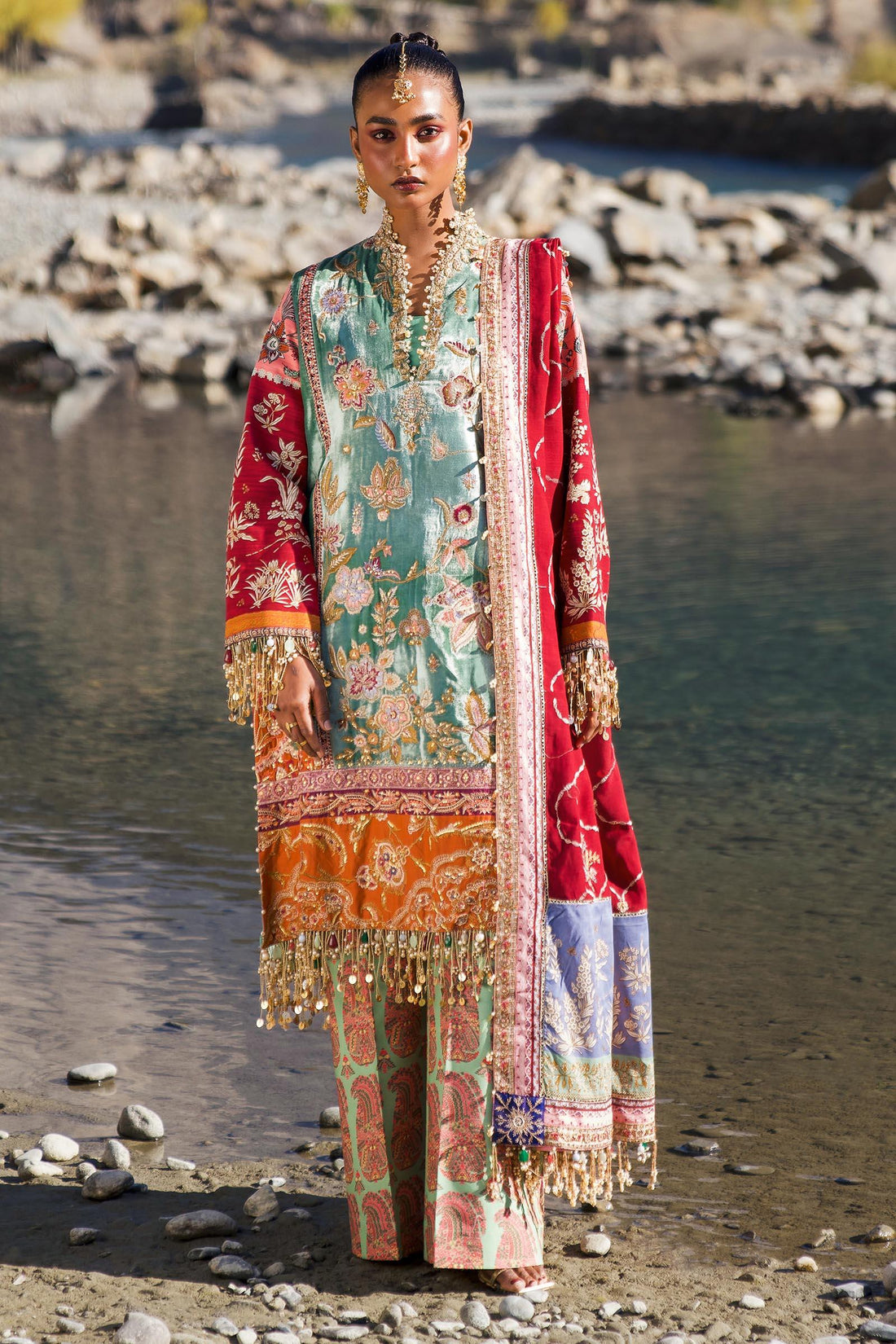 Sana Safinaz | Winter Shawl 24 | Velvet V241-006-3CP - Aqsa Fabrics