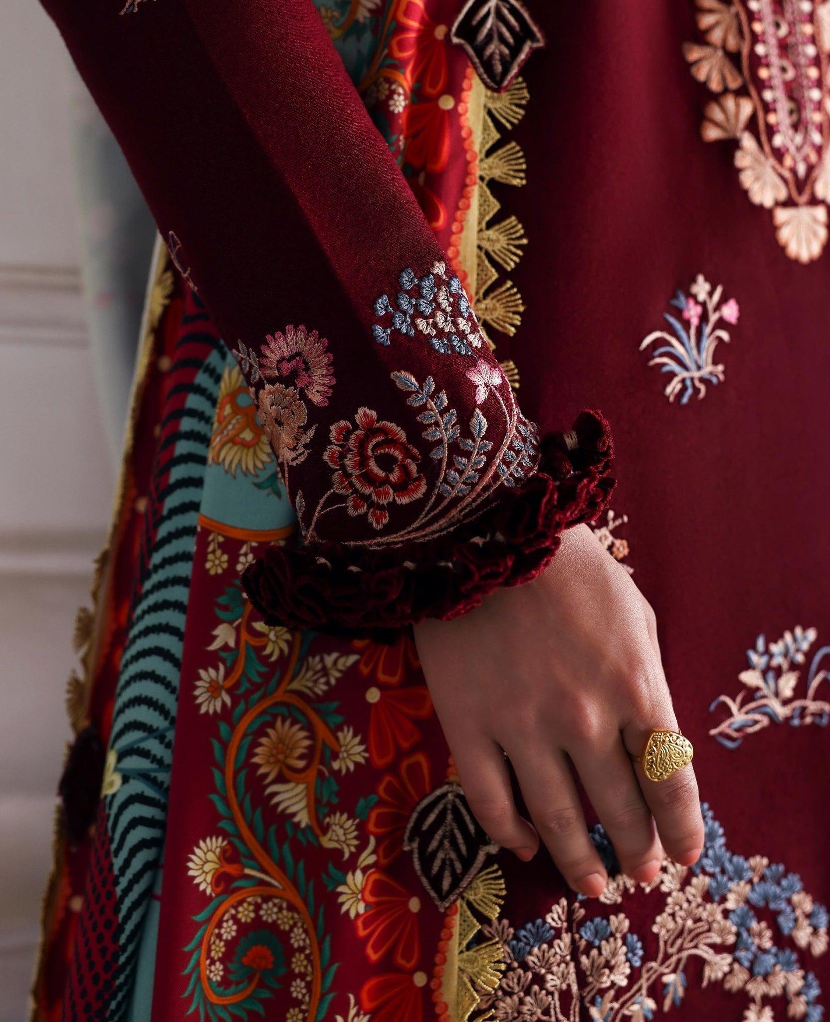 Republic Womenswear | Amaris Luxury Shawl 25 | Sienna