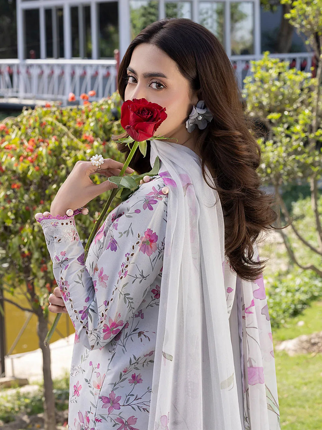 Izel | Oh Spring Lawn 25 | SUNLIT - Aqsa Fabrics