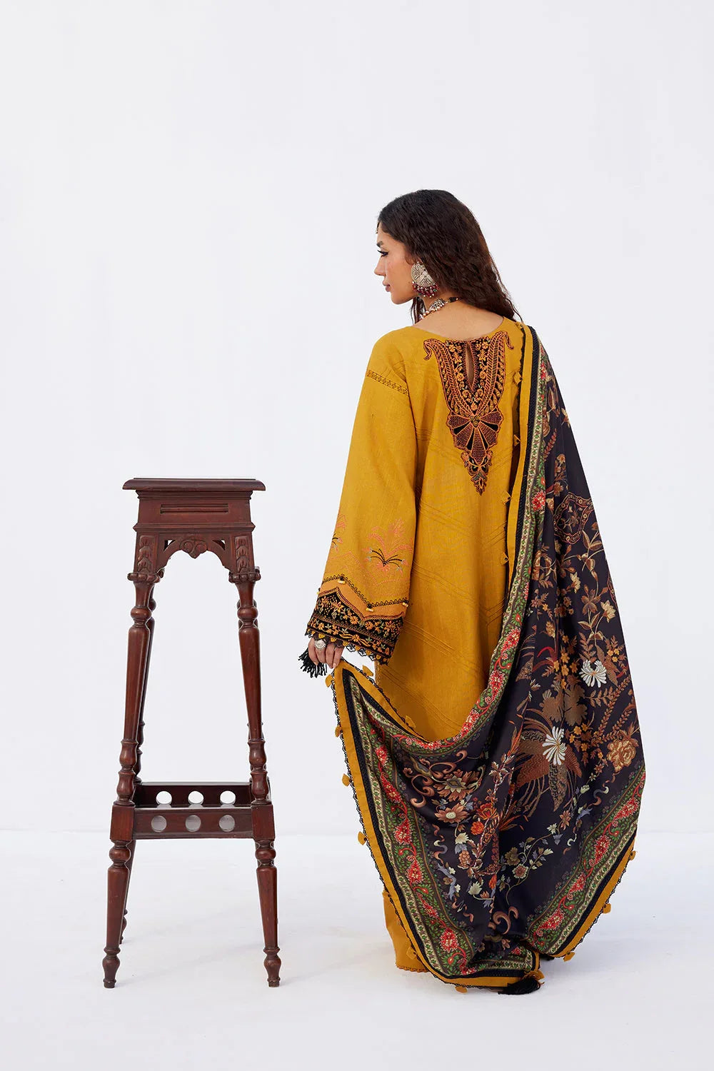 Saira Rizwan | Winter Khaddar 25 | ZARD-SRW25-03 - Aqsa Fabrics