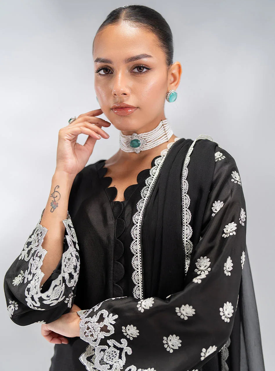 Zainab Chottani | Luxe Pret 25 | Ciar - Aqsa Fabrics