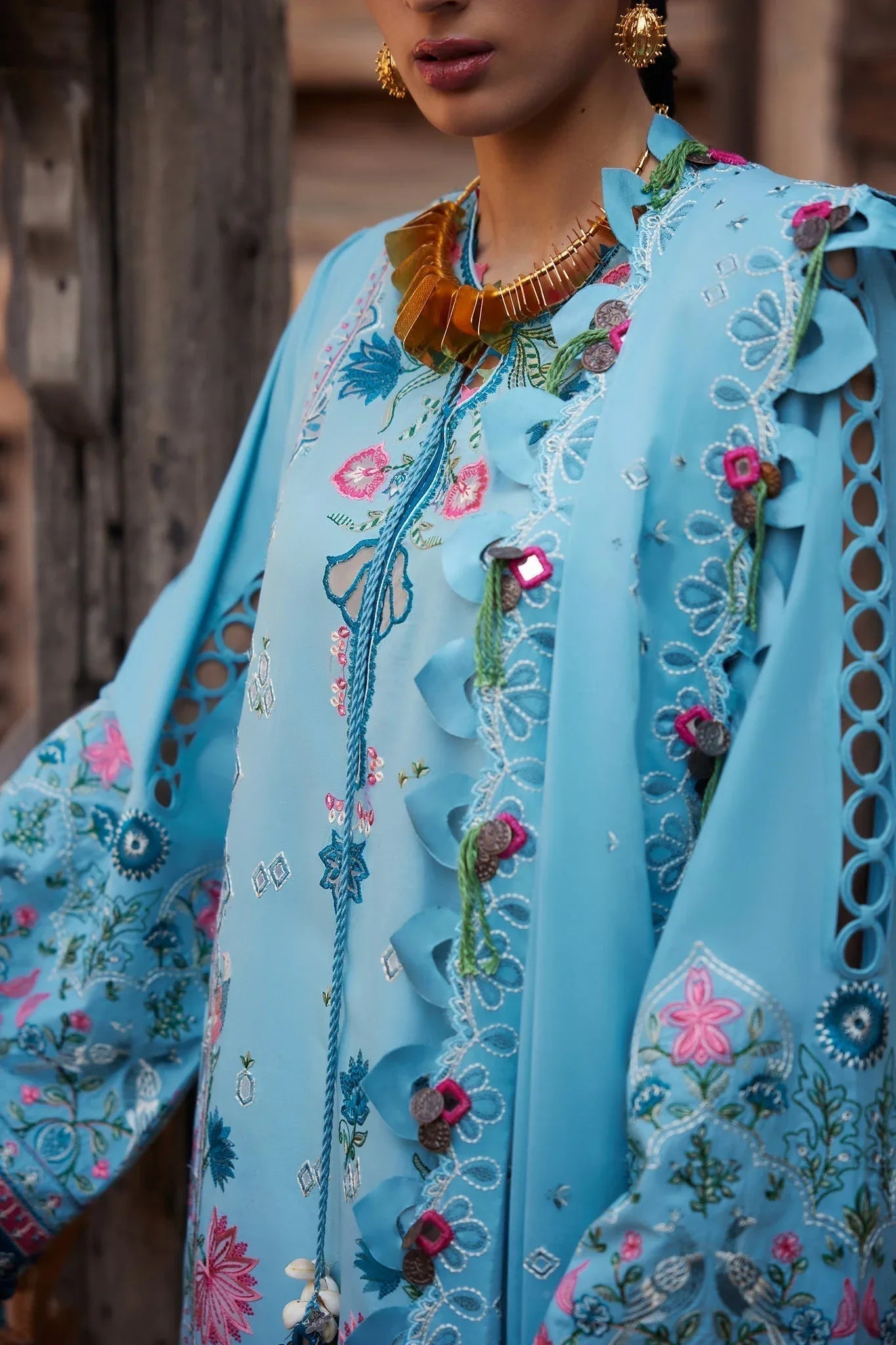 Elan | Luxury Lawn 25 | ISLA BLEU (EL25-11 A) - Aqsa Fabrics