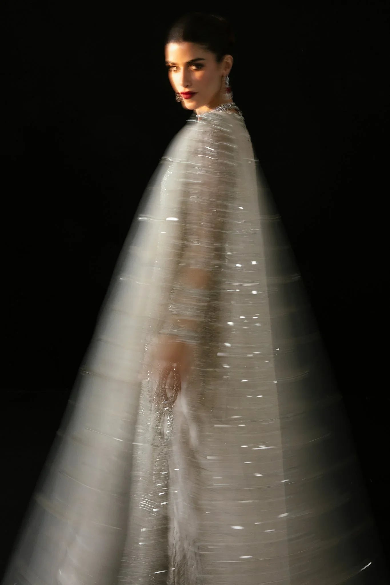 Elan | Pret Crepuscule | LUMIÈRE DE NEIG (EP-21302) - Aqsa Fabrics