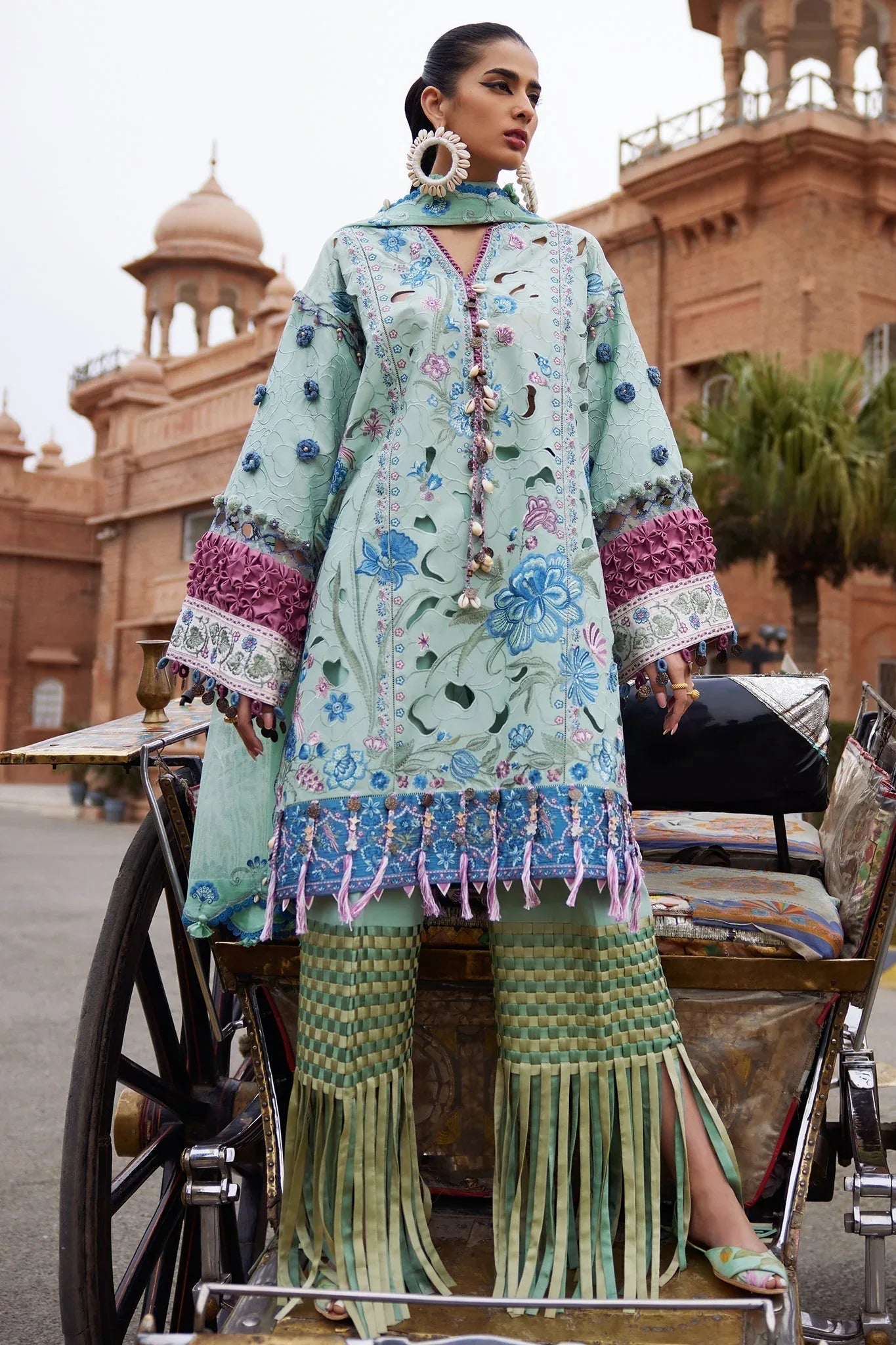 Elan | Luxury Lawn 25 | AMARA (EL25-09 B) - Aqsa Fabrics