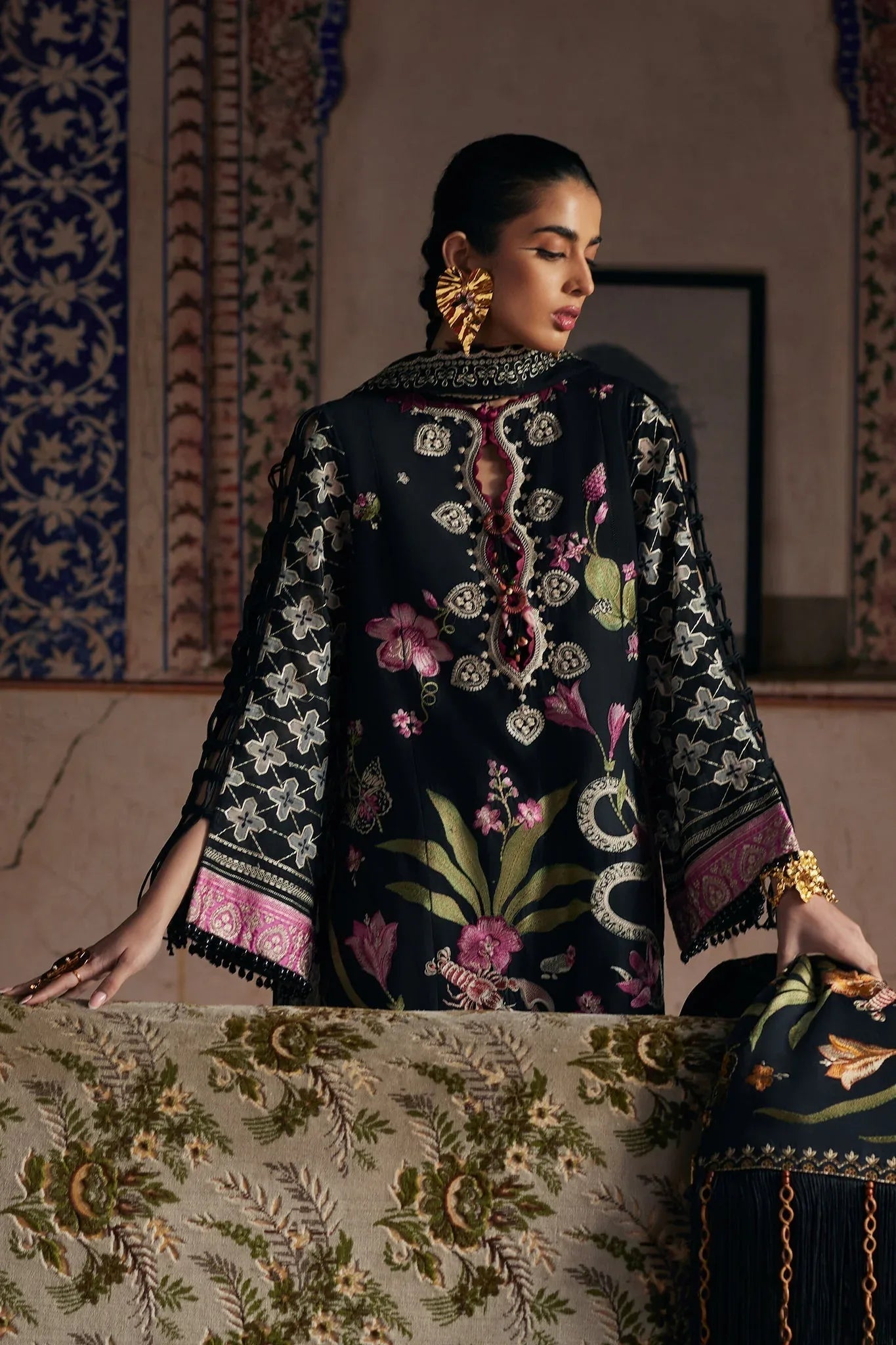 Elan | Luxury Lawn 25 | AZUREH (EL25-04 A) - Aqsa Fabrics