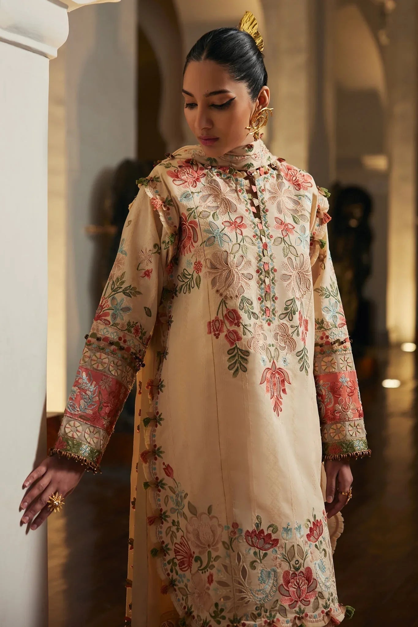 Elan | Luxury Lawn 25 | ZAHARA (EL25-07 B) - Aqsa Fabrics