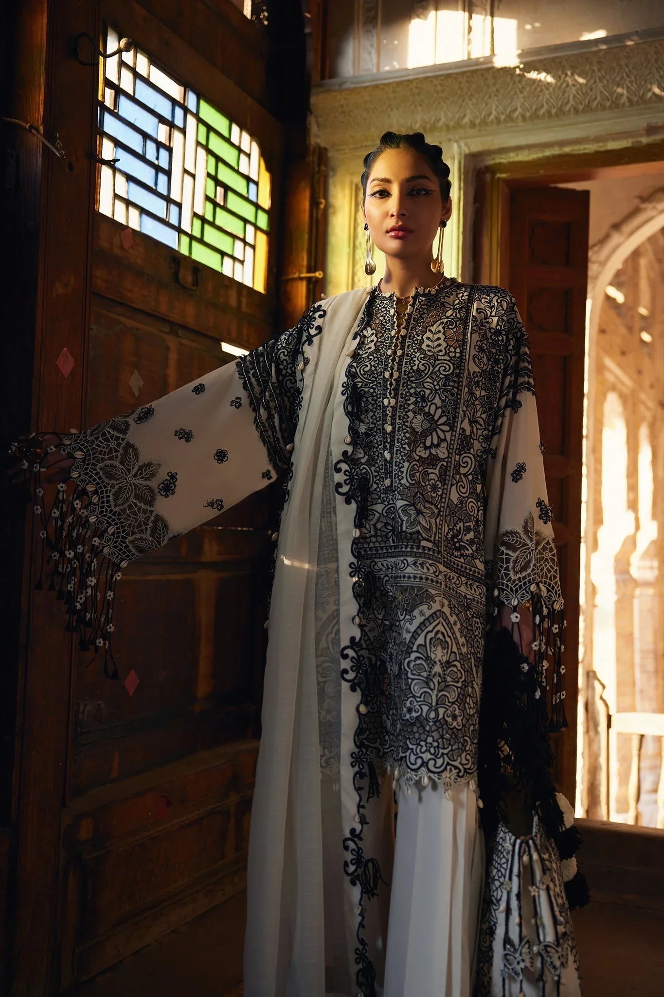 Elan | Luxury Lawn 25 | ISLA (EL25-02 B) - Aqsa Fabrics
