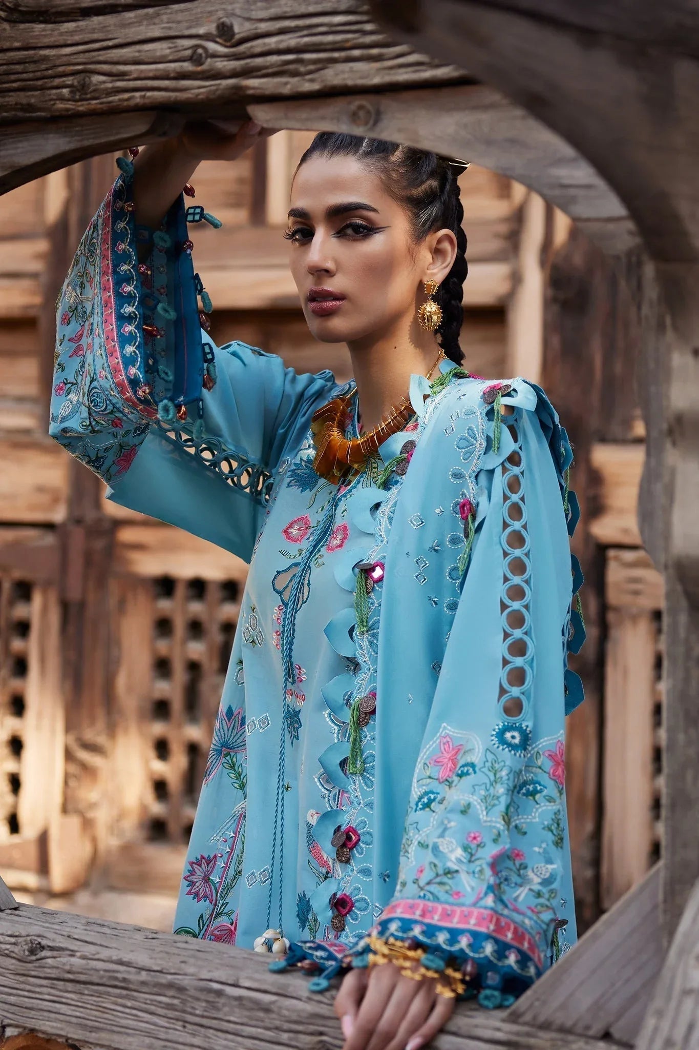 Elan | Luxury Lawn 25 | ISLA BLEU (EL25-11 A) - Aqsa Fabrics