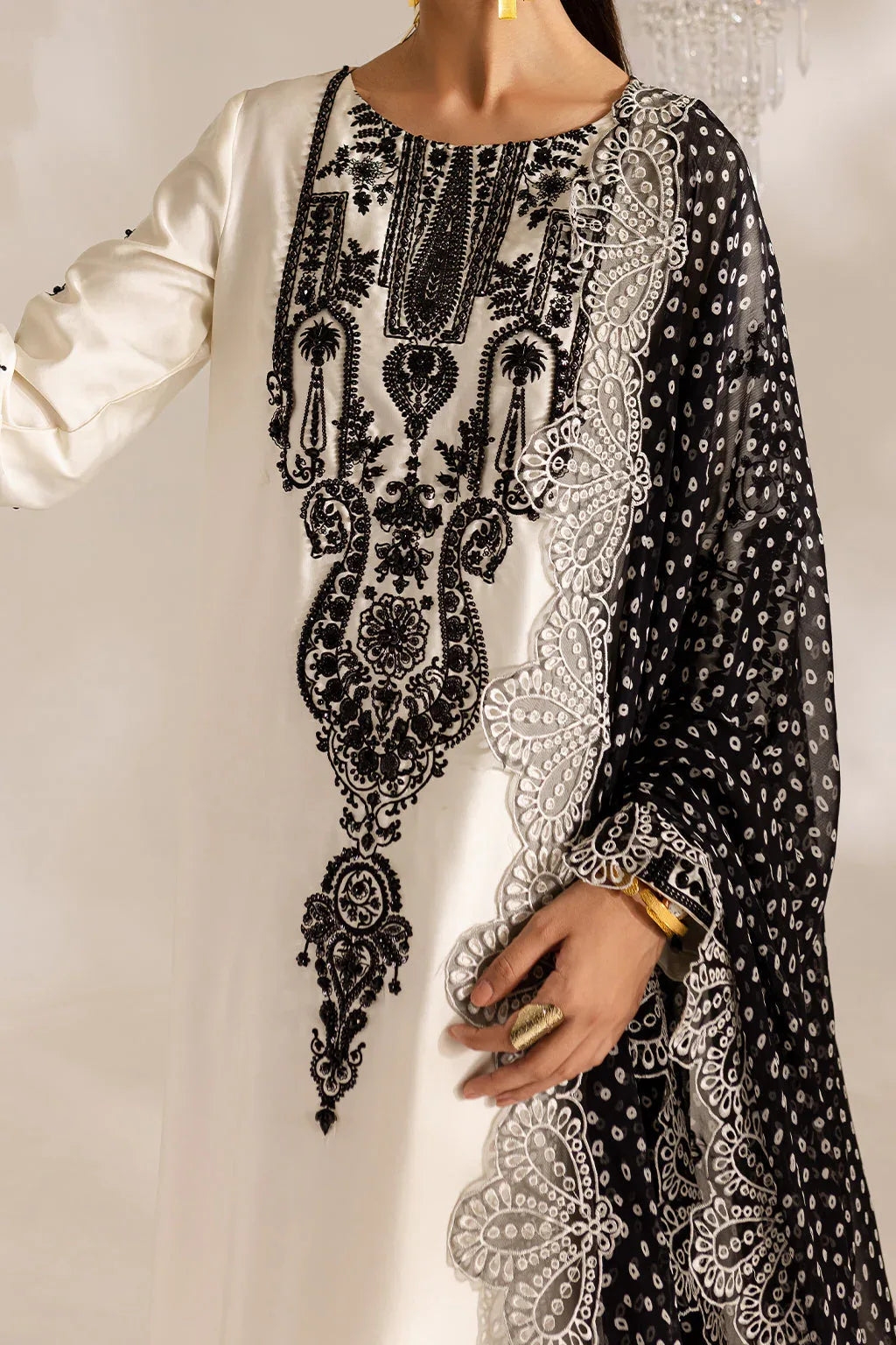 Vanya | Gulraz Formals |  FF-52 - Aqsa Fabrics