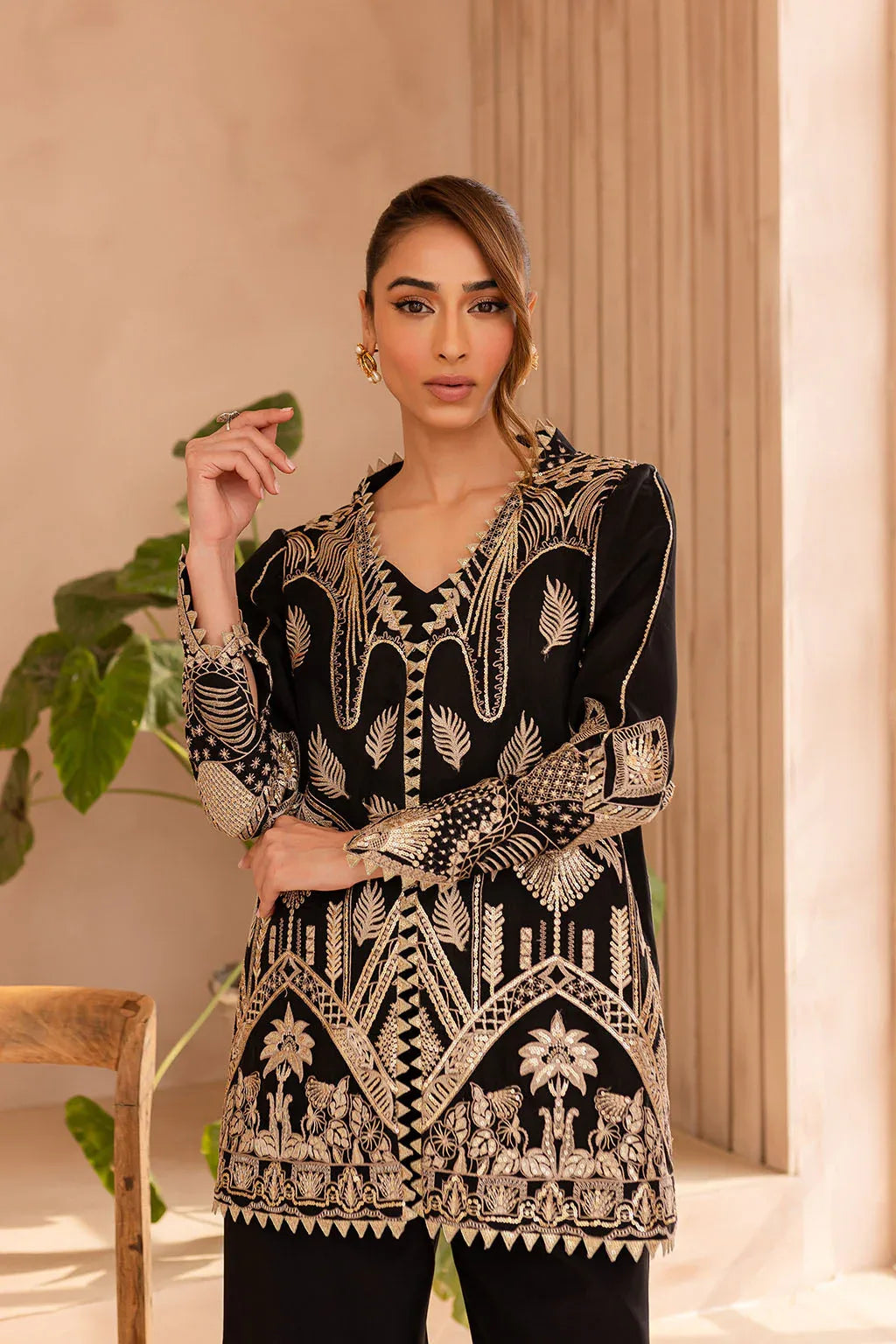 Vanya | Veranda Fromals |  VR-01 - Aqsa Fabrics