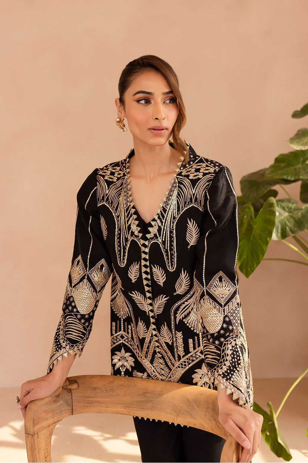 Vanya | Veranda Fromals |  VR-01 - Aqsa Fabrics