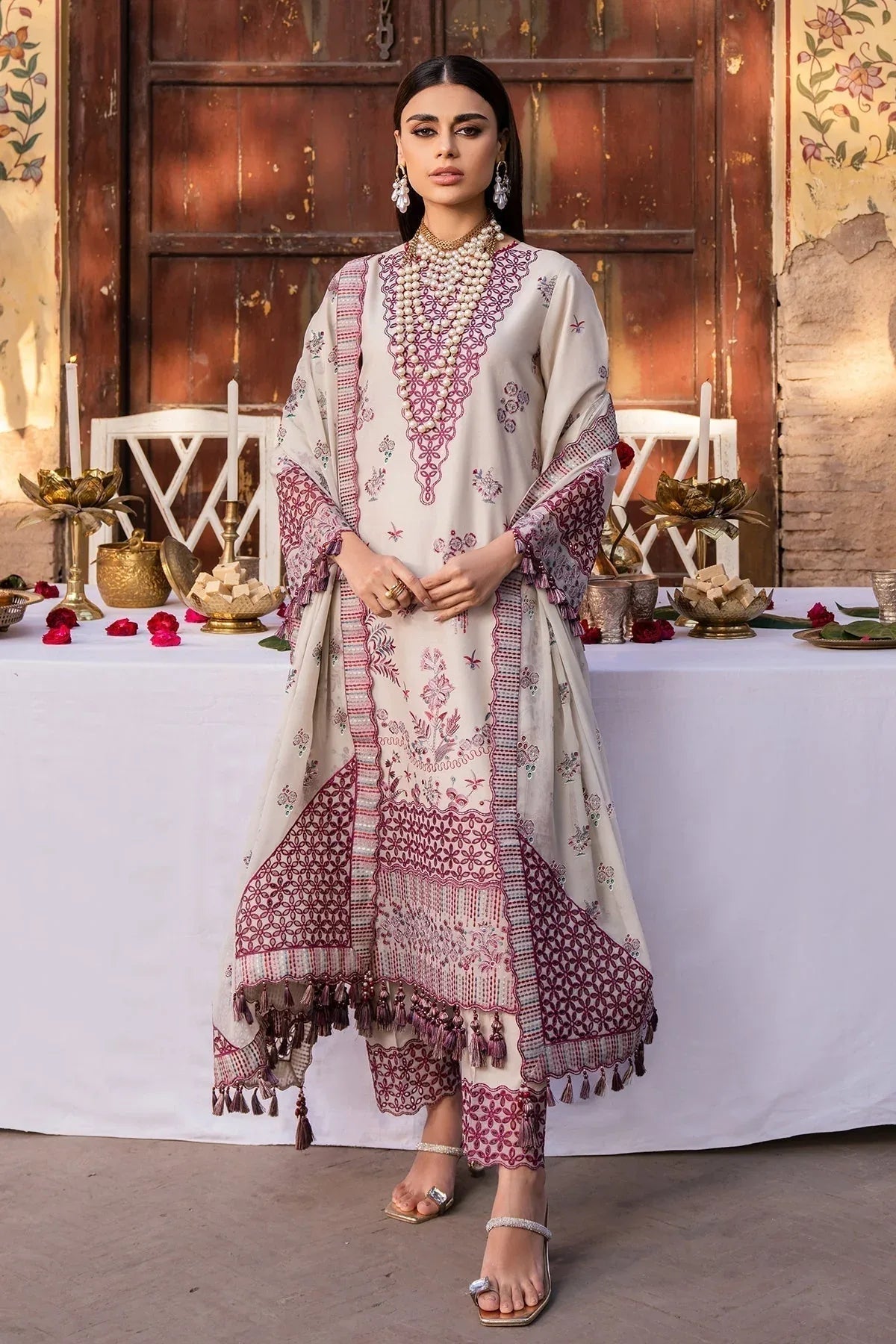 Alizeh | Rawayat Luxury Lawn 24 | Hayat - Aqsa Fabrics