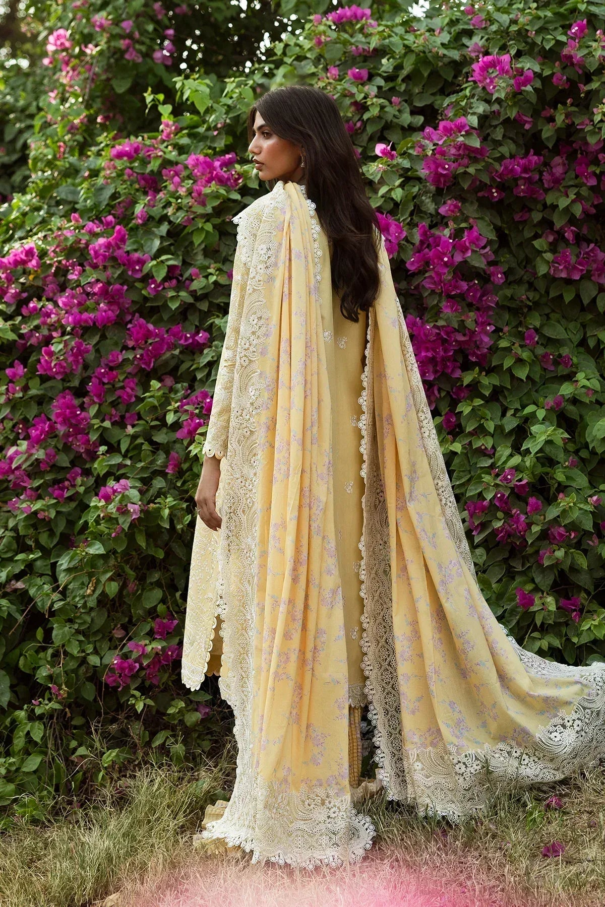 Afrozeh | Mulaqaat Lawn | Taqdeer - Aqsa Fabrics