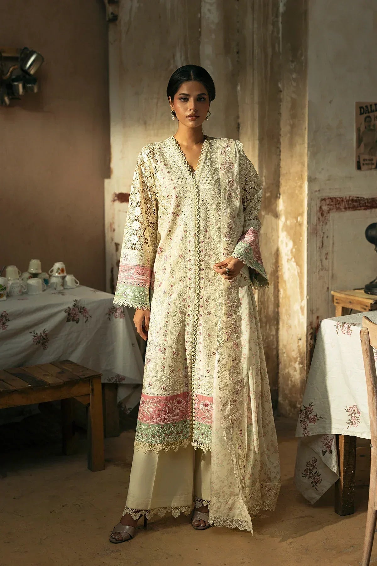 Afrozeh | Mulaqaat Lawn | Mohabbat - Aqsa Fabrics