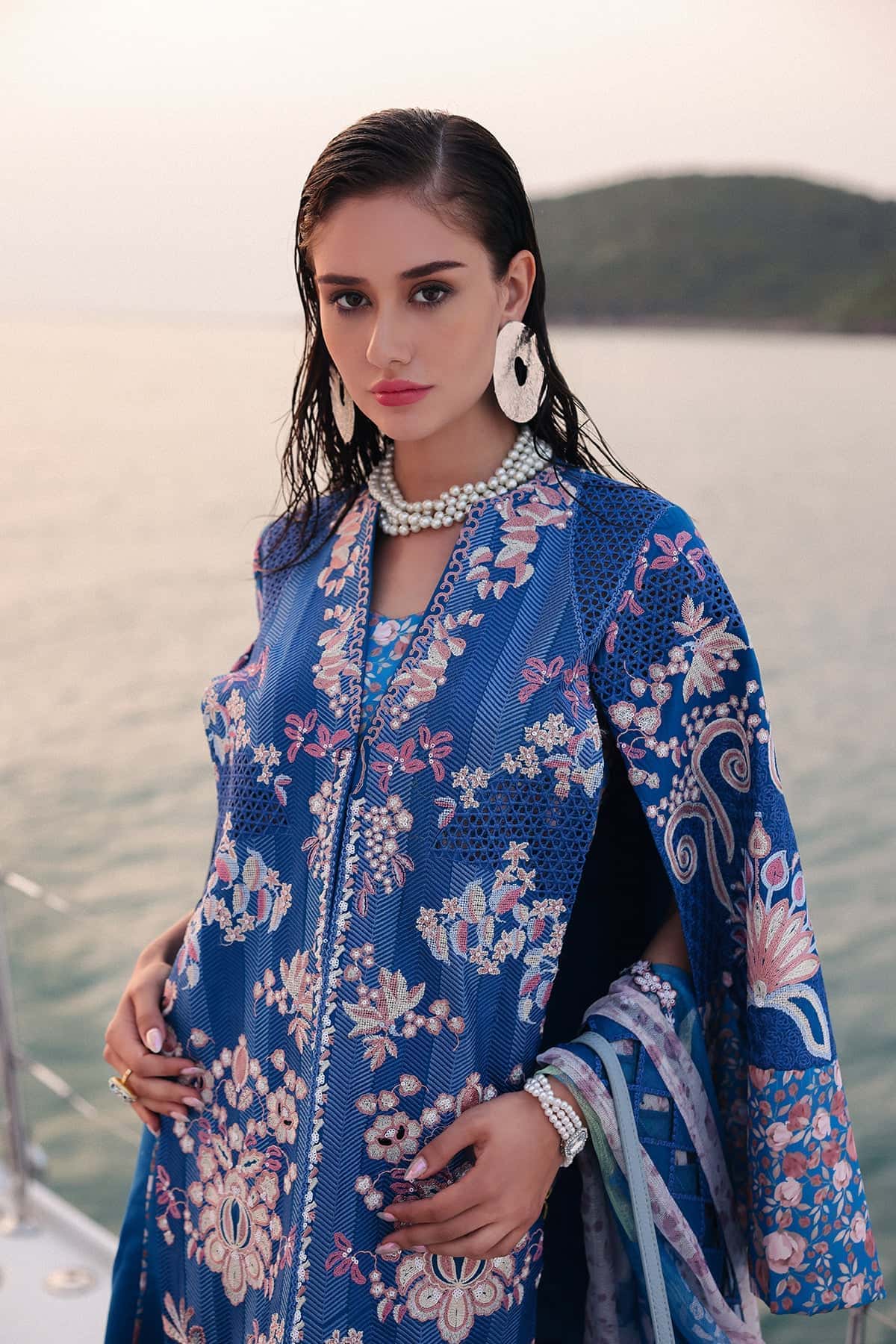 Afrozeh | Lawn 25 | Eclipse - Aqsa Fabrics