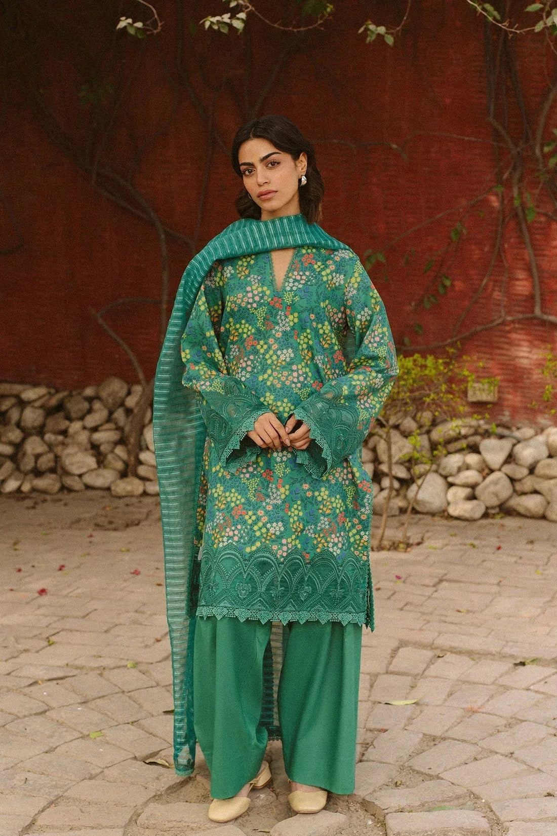 Ayzel | The Bare Minimum | Sanya - Aqsa Fabrics