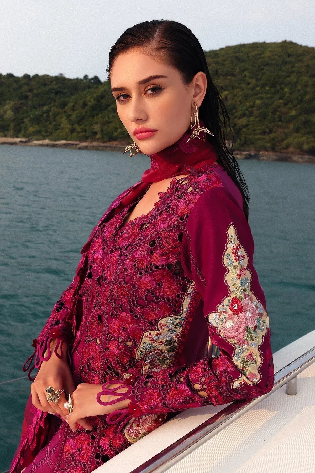 Afrozeh | Lawn 25 | Serene - Aqsa Fabrics