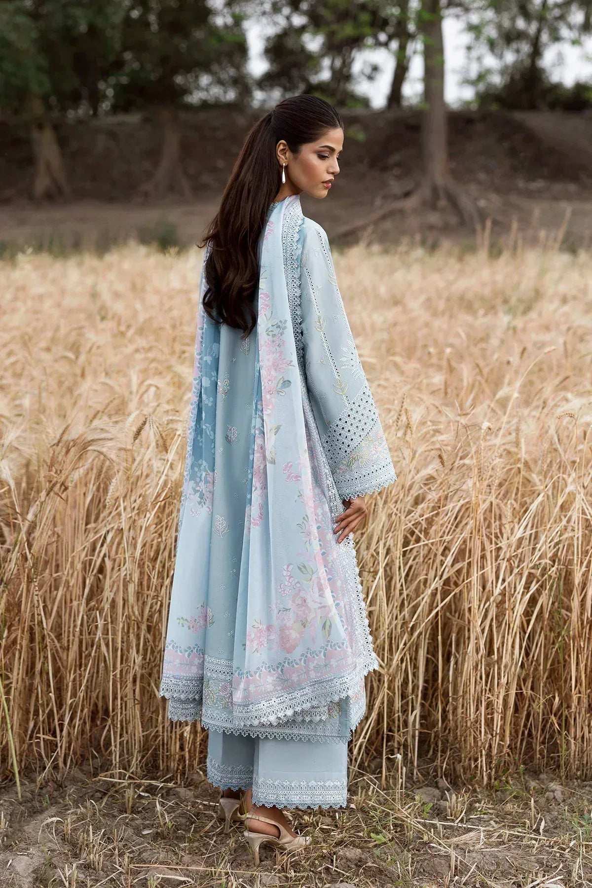 Afrozeh | Mulaqaat Lawn | Sukoon - Aqsa Fabrics