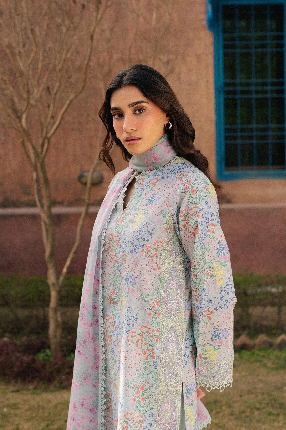Ayzel | The Bare Minimum | Vivezza - Aqsa Fabrics