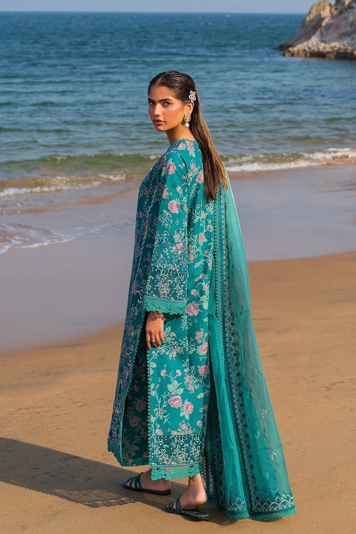 Afrozeh | Endless Summer | Plush - Aqsa Fabrics