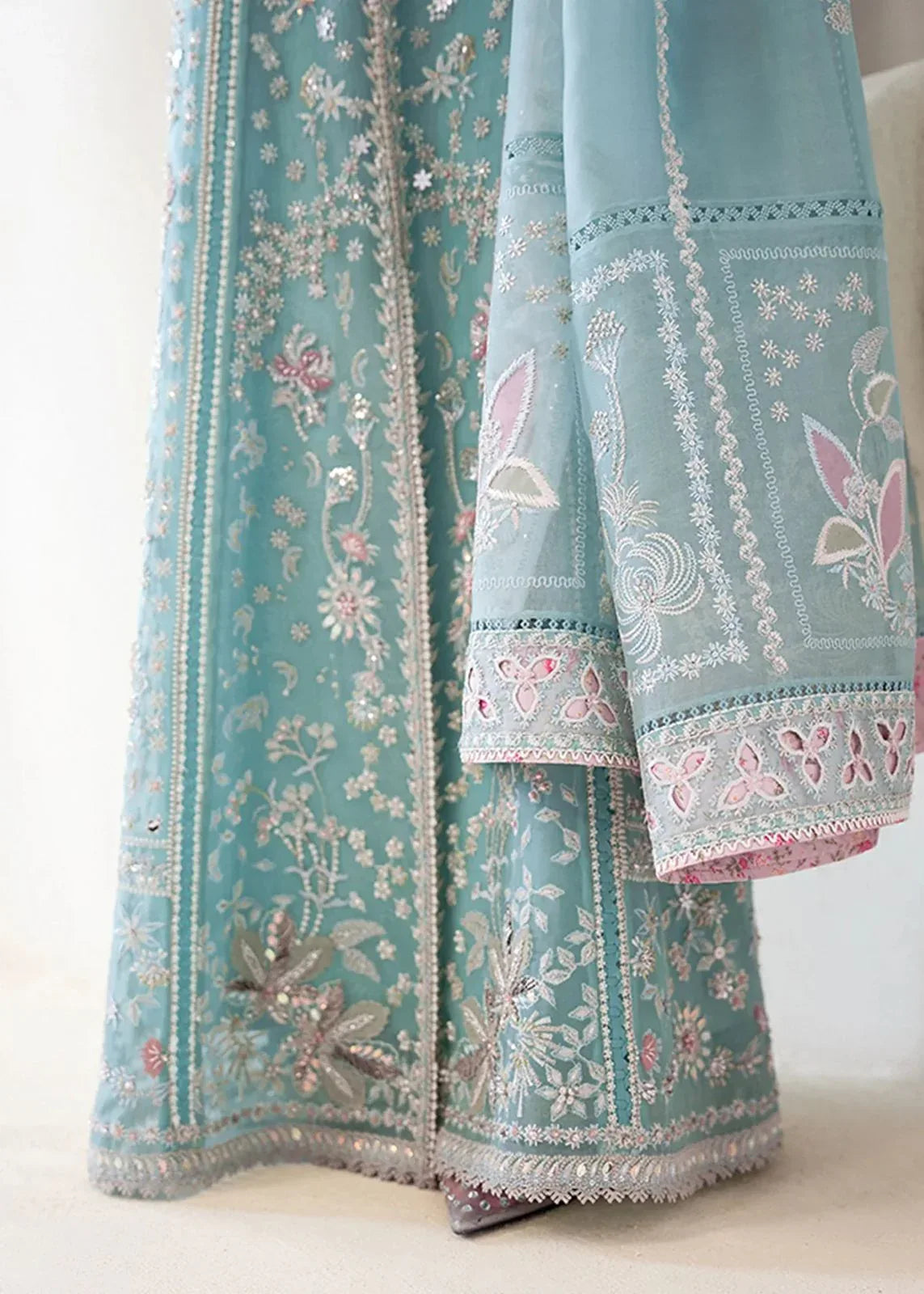 Suffuse | Freeshia RTW'24 |Iyara - Aqsa Fabrics