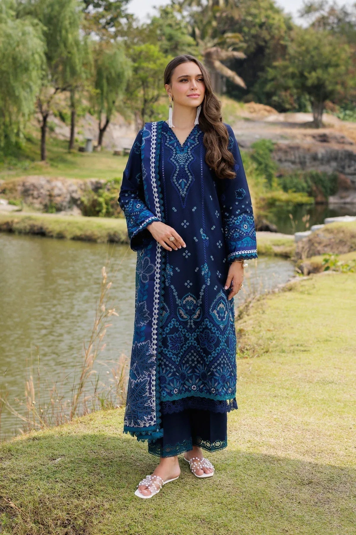 Xenia Formals | Luxury Lawn 25 | MURCIA - Aqsa Fabrics