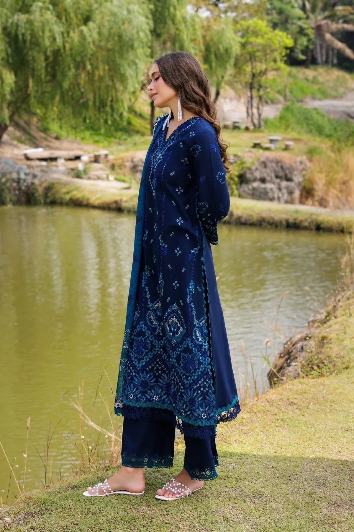 Xenia Formals | Luxury Lawn 25 | MURCIA - Aqsa Fabrics