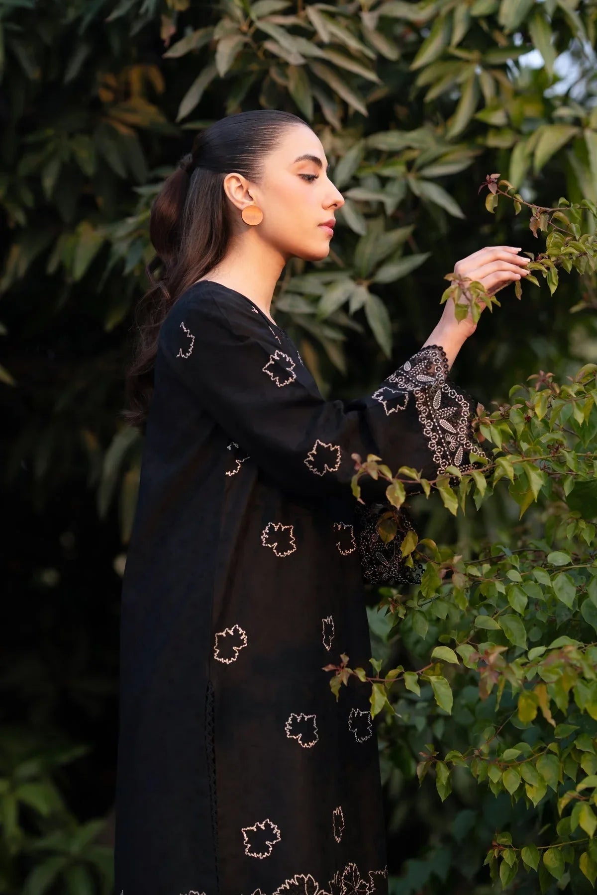 Xenia Formals | Summer Away 25 | SERENE - Aqsa Fabrics