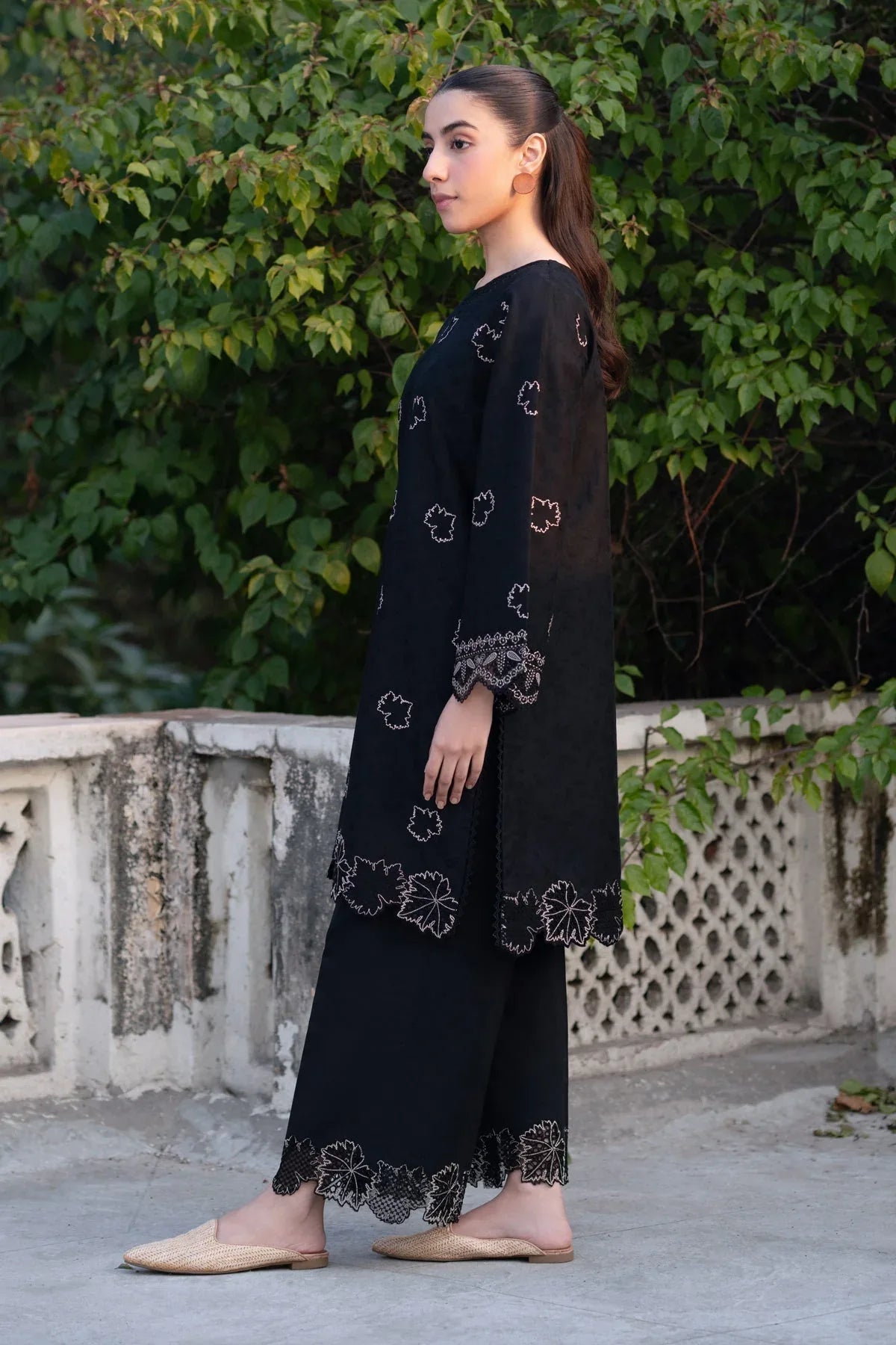 Xenia Formals | Summer Away 25 | SERENE - Aqsa Fabrics