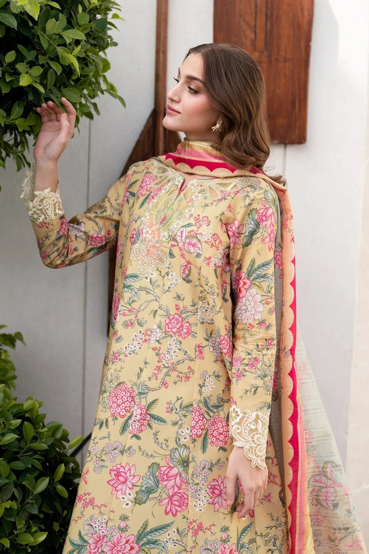 Xenia Formals | Summer Away 25 | SUN - Aqsa Fabrics