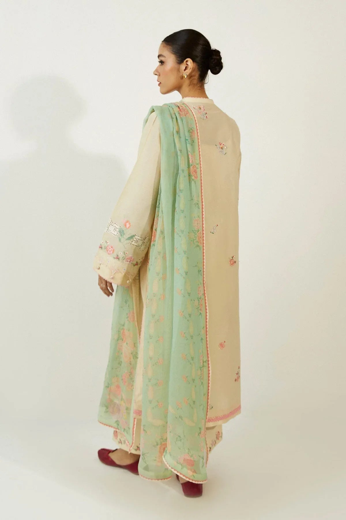 ZARA SHAHJAHAN-ZCE23-2A-COCO LAWN VOLUME ll 2023 - Aqsa Fabrics