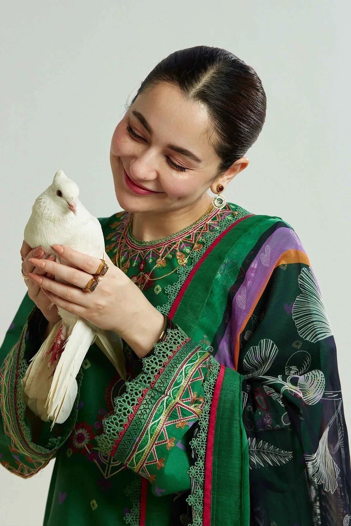 ZARA SHAHJAHAN-ZCE23-5B-COCO LAWN VOLUME ll 2023 - Aqsa Fabrics