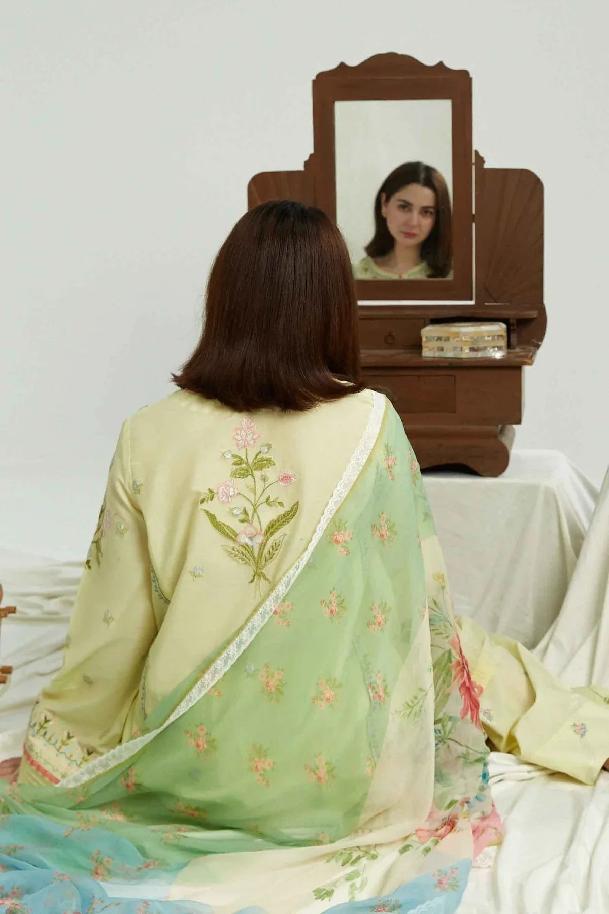 ZARA SHAHJAHAN-ZCE23-6B-COCO LAWN VOLUME ll 2023 - Aqsa Fabrics