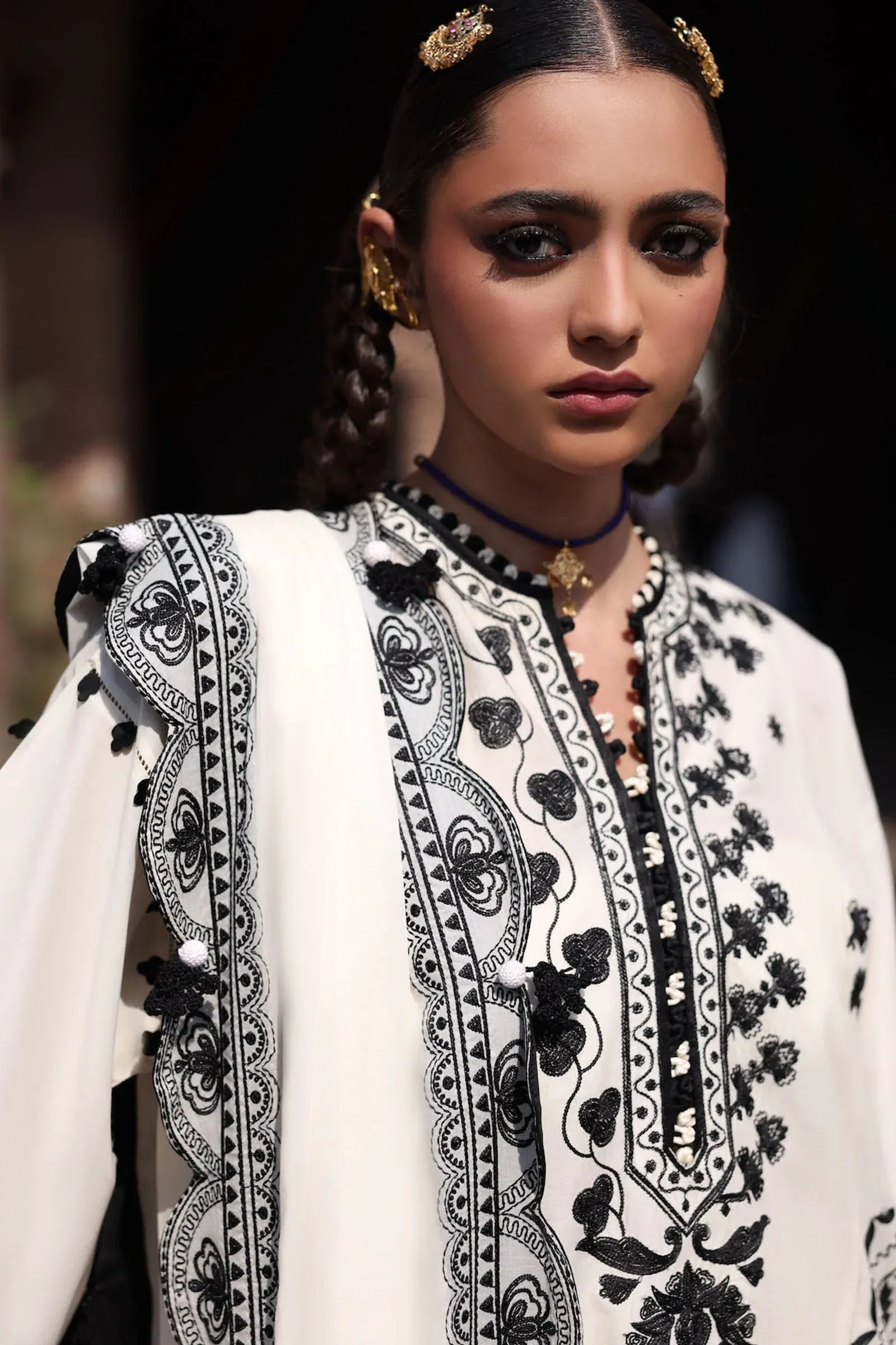 Zaha | Festive Lawn 25 | ZARMINA (ZF-25-08) - Aqsa Fabrics