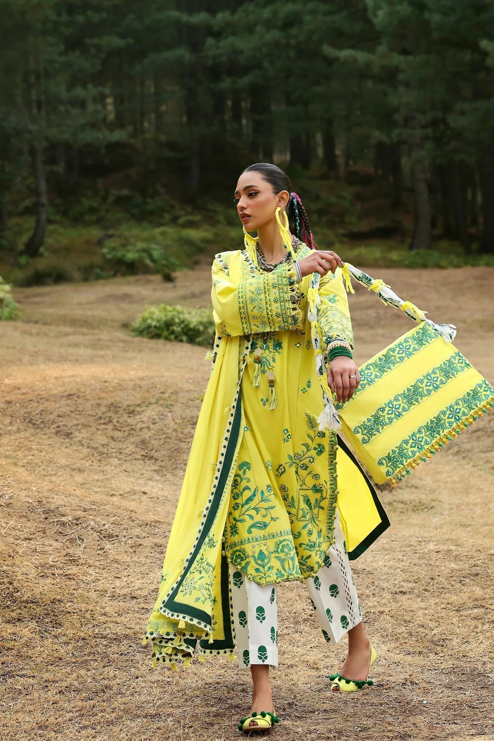 Zaha | Lawn 25 | ELAYA (ZL25-10 B) - Aqsa Fabrics