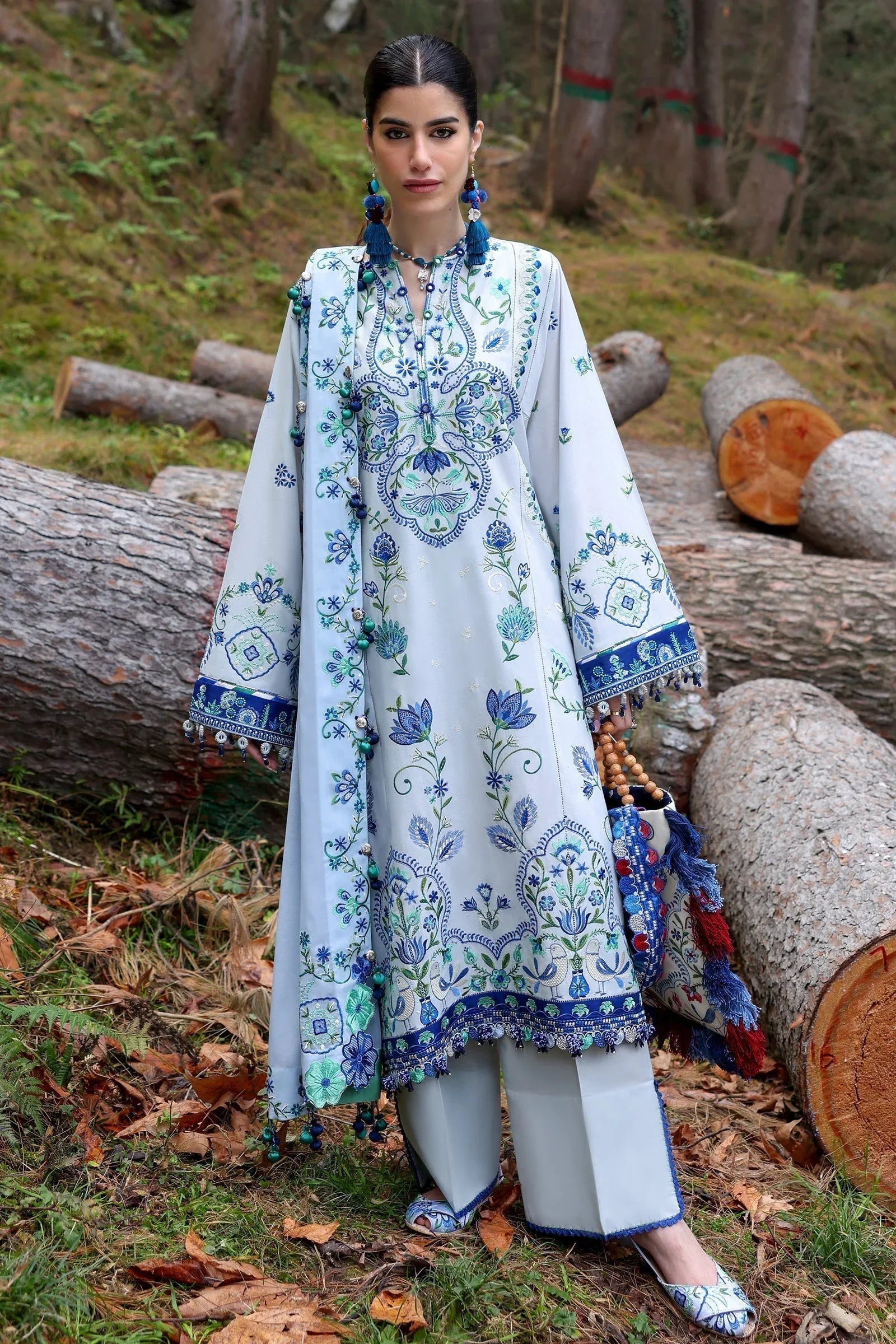 Zaha | Lawn 25 | KASHUR (ZL25-11 A) - Aqsa Fabrics