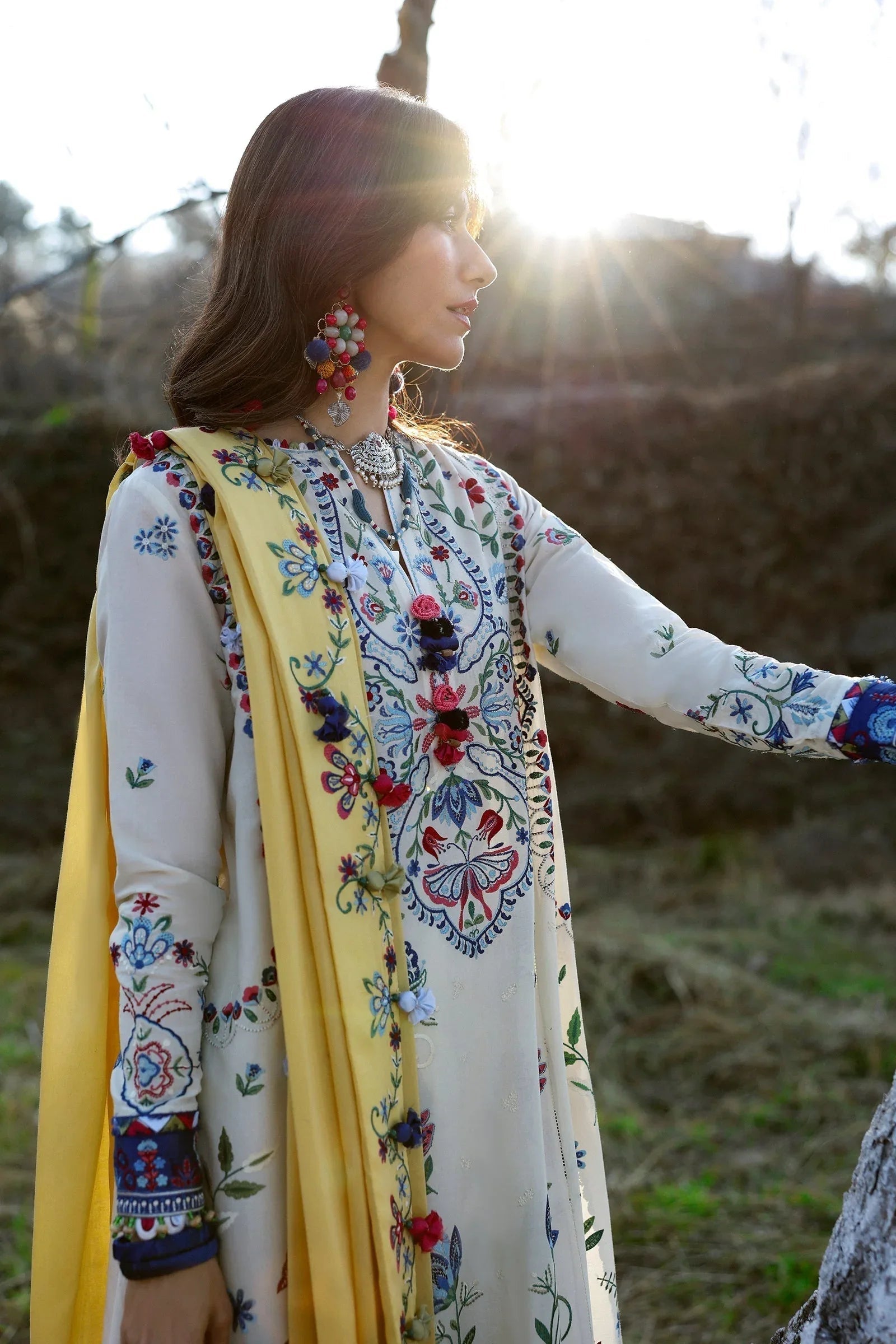 Zaha | Lawn 25 | KASHUR (ZL25-11 B) - Aqsa Fabrics