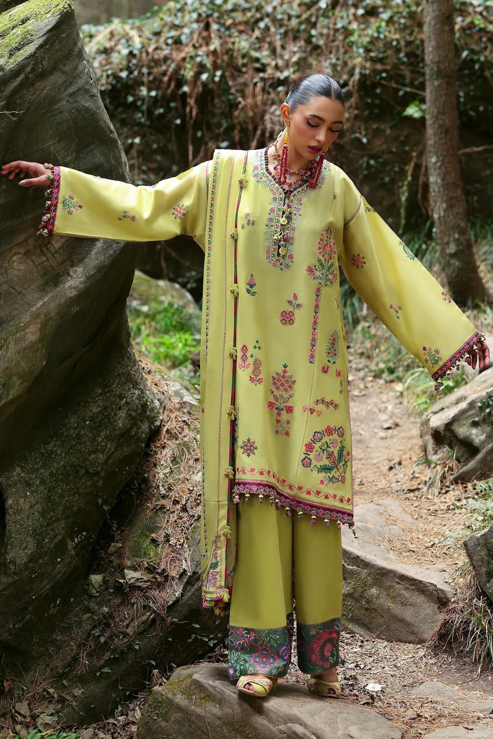 Zaha | Lawn 25 | RHEA (ZL25-14 B) - Aqsa Fabrics