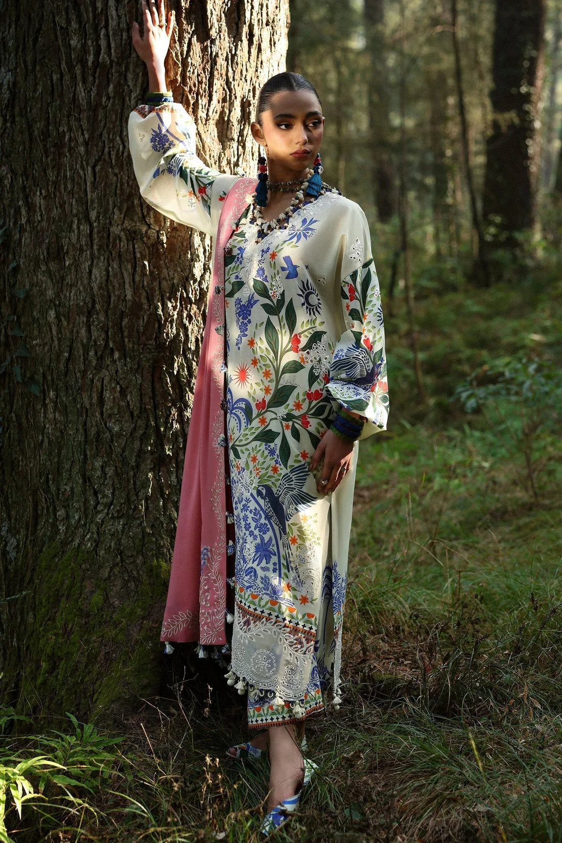 Zaha | Lawn 25 | WHITE SOLANA (ZL25-03 B) - Aqsa Fabrics