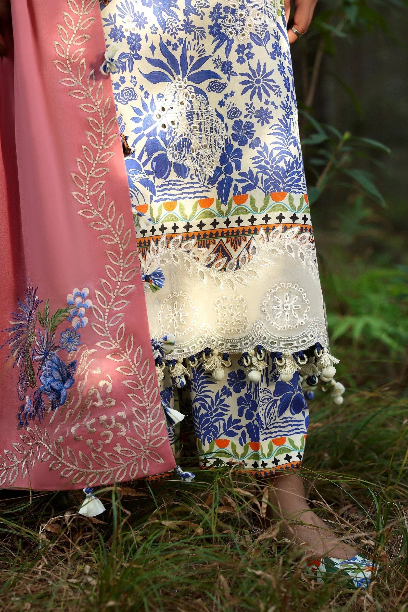 Zaha | Lawn 25 | WHITE SOLANA (ZL25-03 B) - Aqsa Fabrics