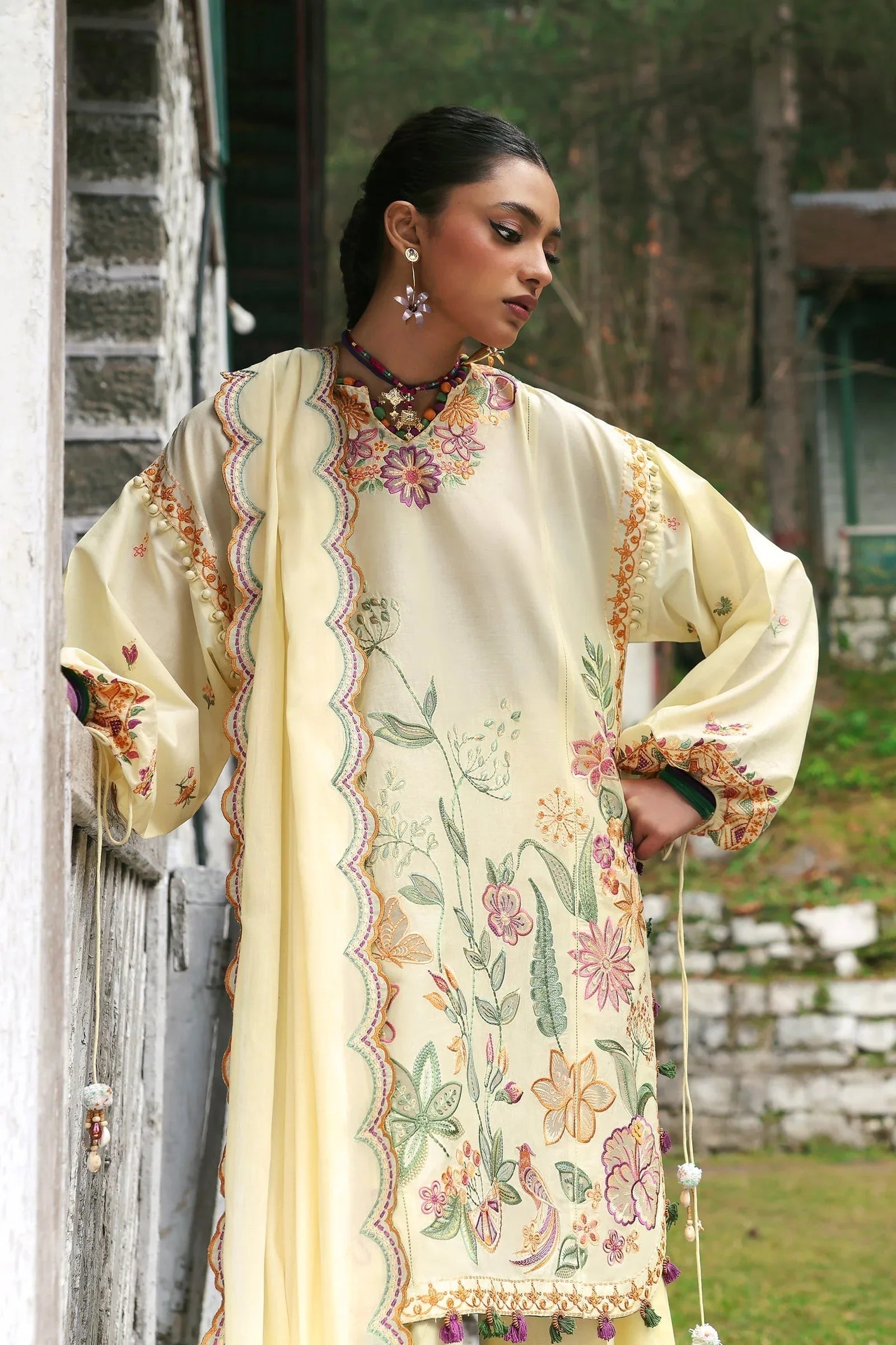 Zaha | Lawn 25 | ZANIA (ZL25-13 A) - Aqsa Fabrics