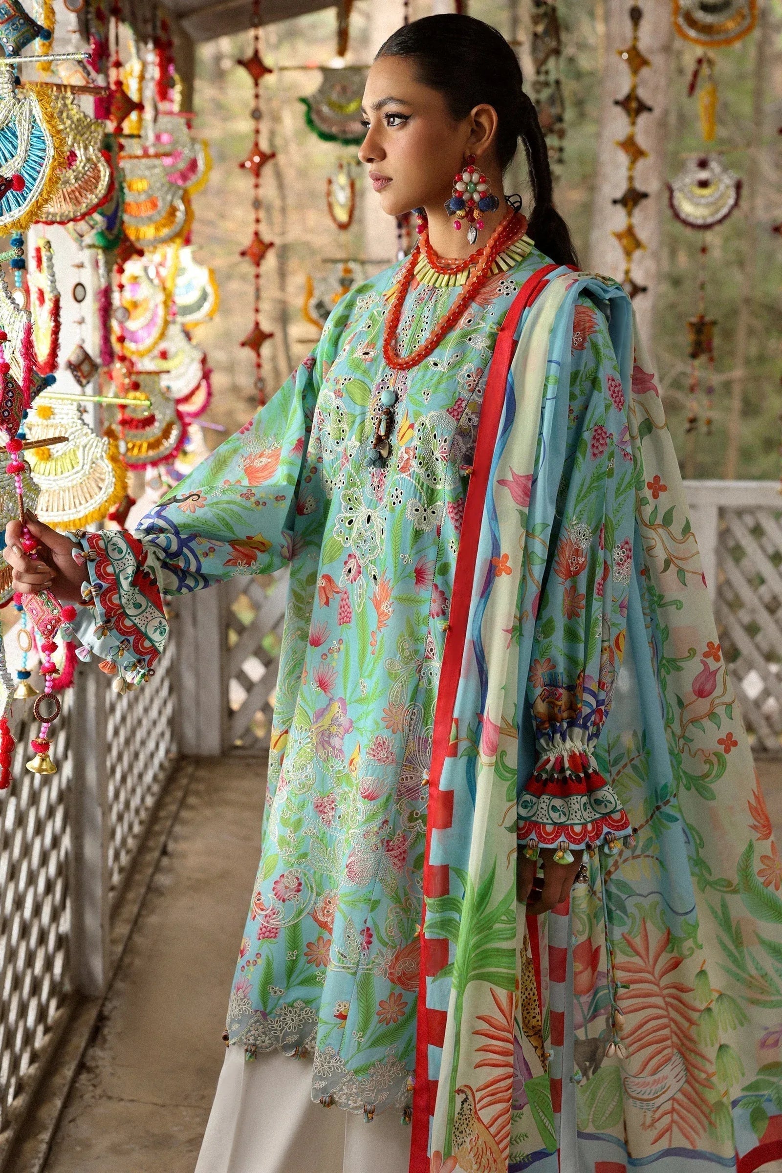 Zaha | Lawn 25 | ZARAAH (ZL25-08 B) - Aqsa Fabrics