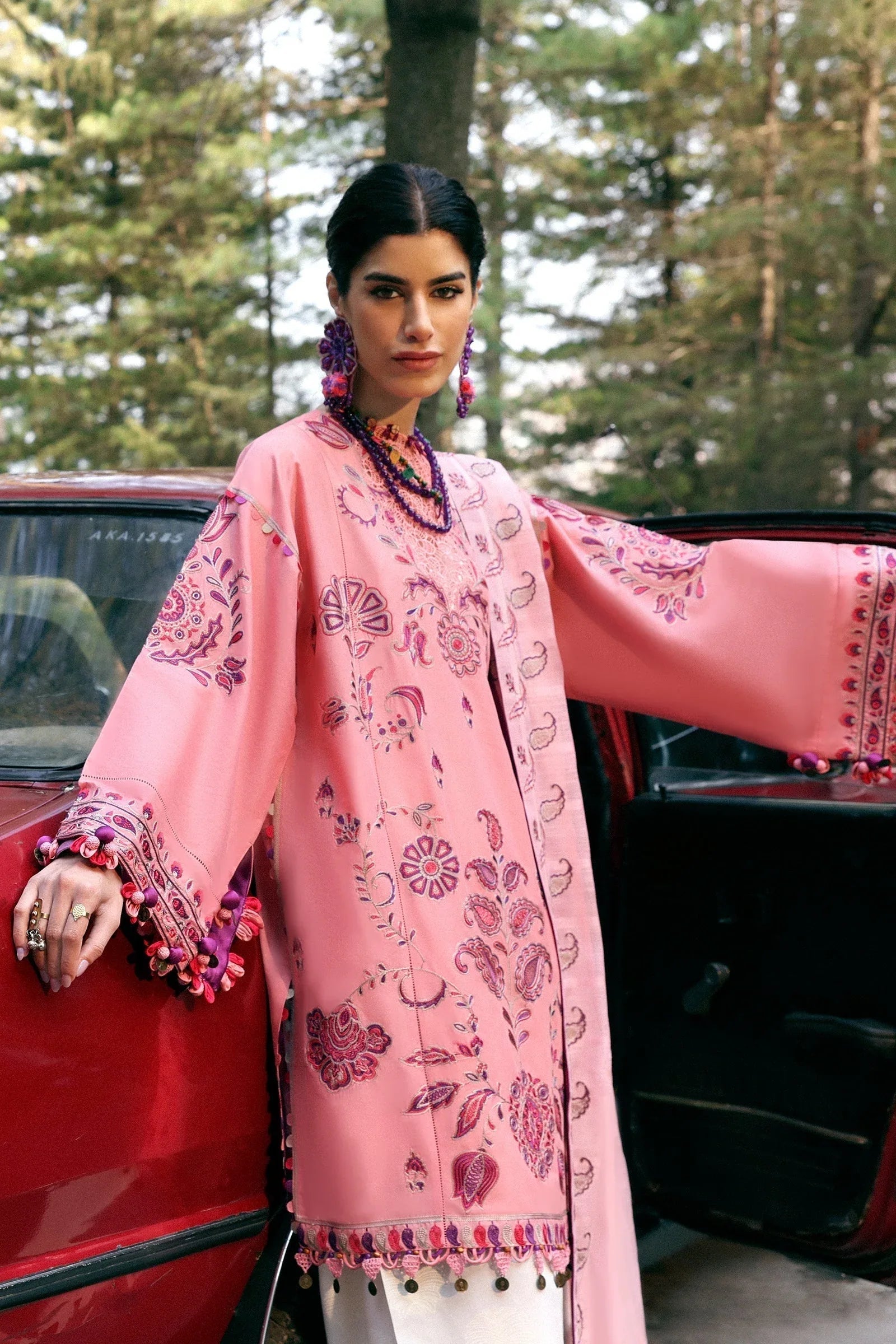 Zaha | Lawn 25 | ZARIAH (ZL25-09 B) - Aqsa Fabrics