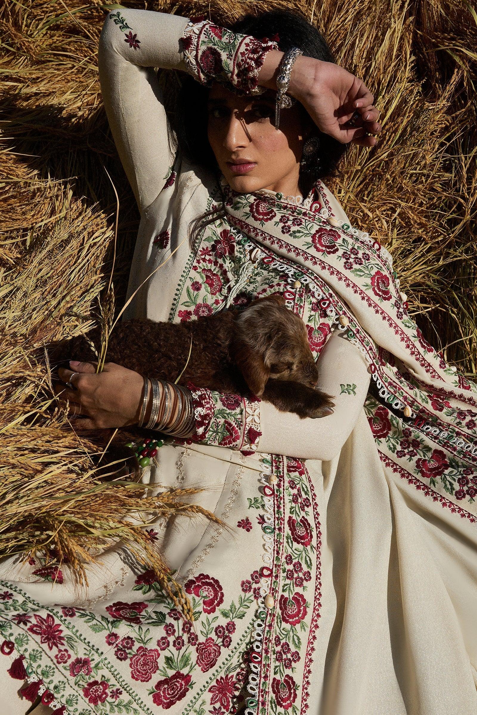 Zaha | Winter 2024 |  AABROO (ZW24-07) - Aqsa Fabrics